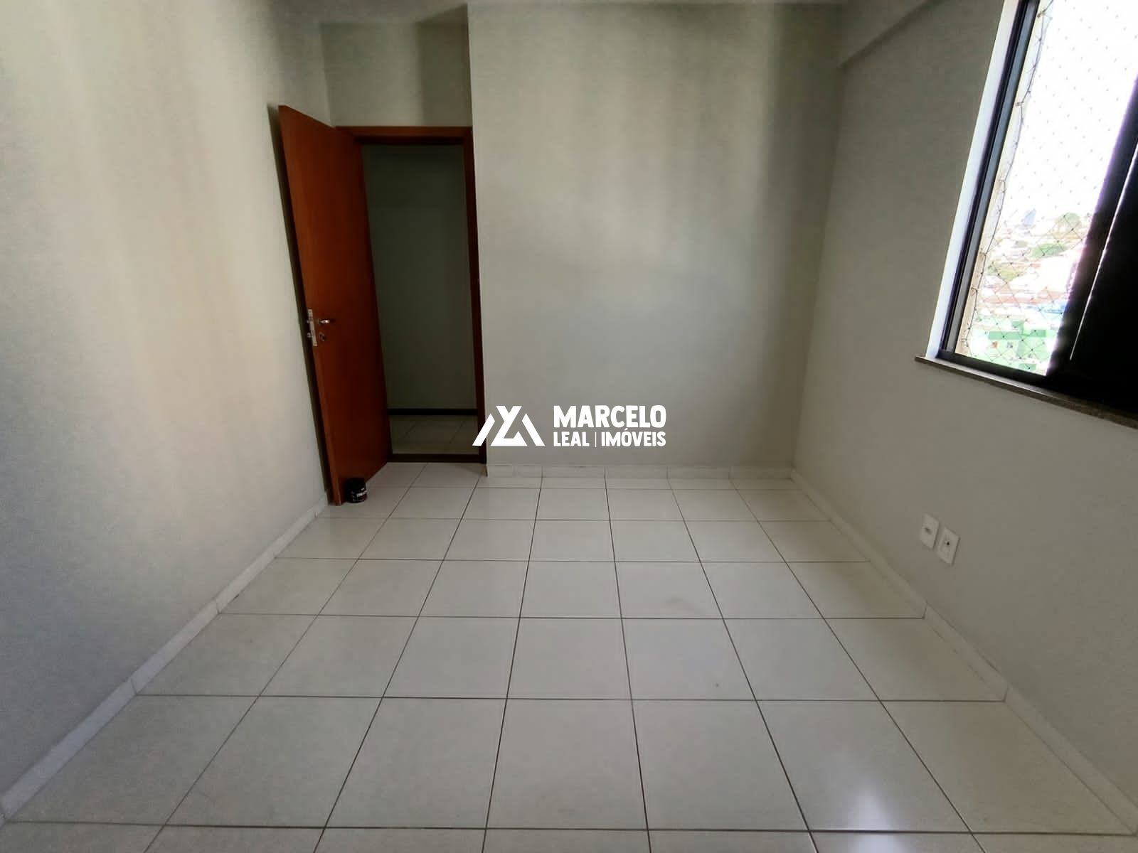 Apartamento à venda com 3 quartos, 105m² - Foto 18