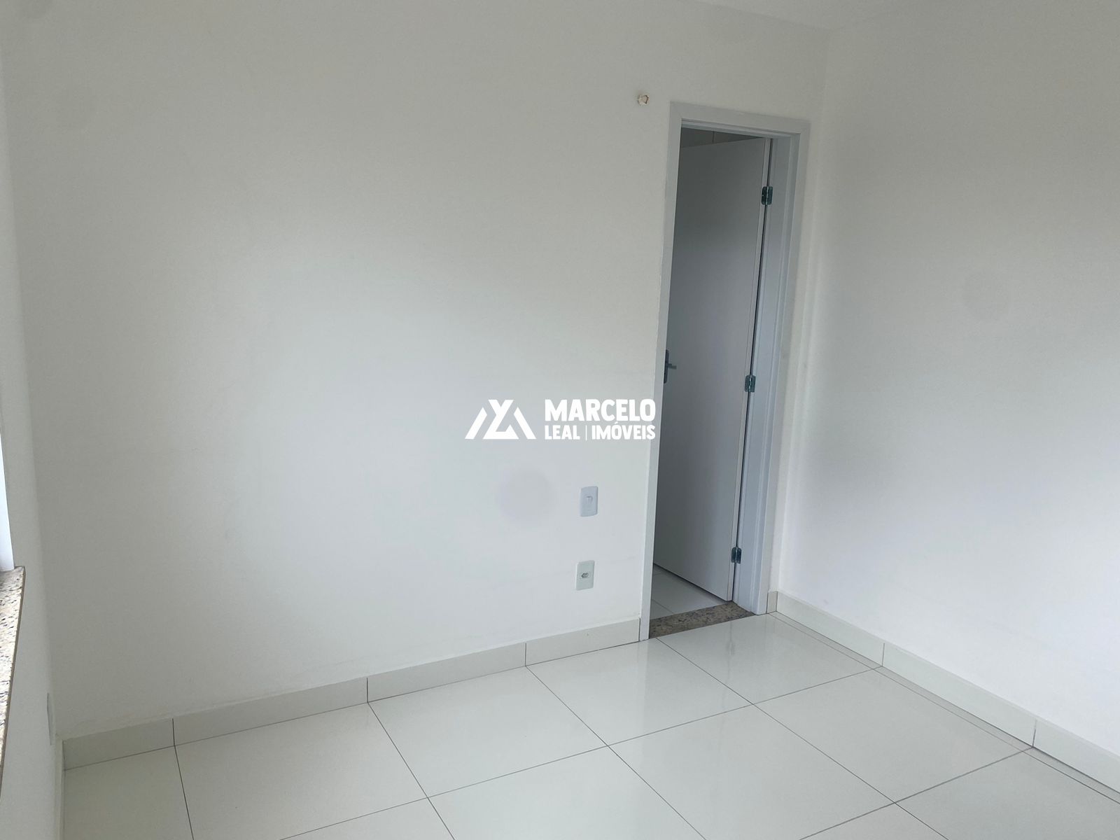 Apartamento à venda com 2 quartos, 43m² - Foto 5