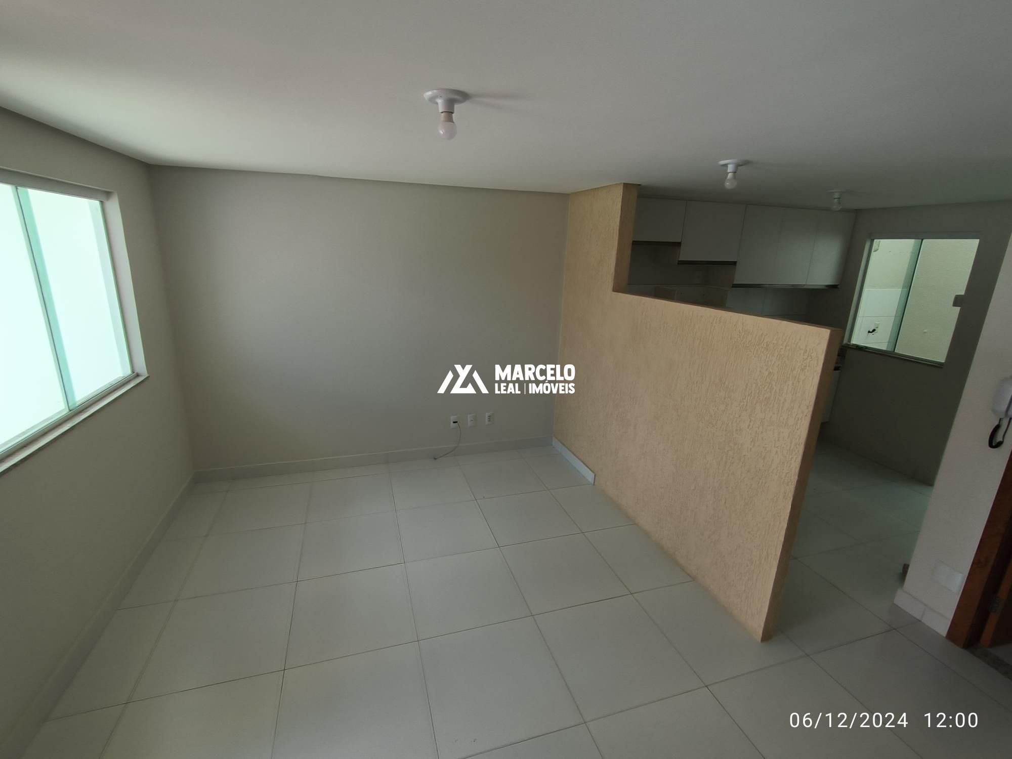 Casa para alugar com 3 quartos, 90m² - Foto 11