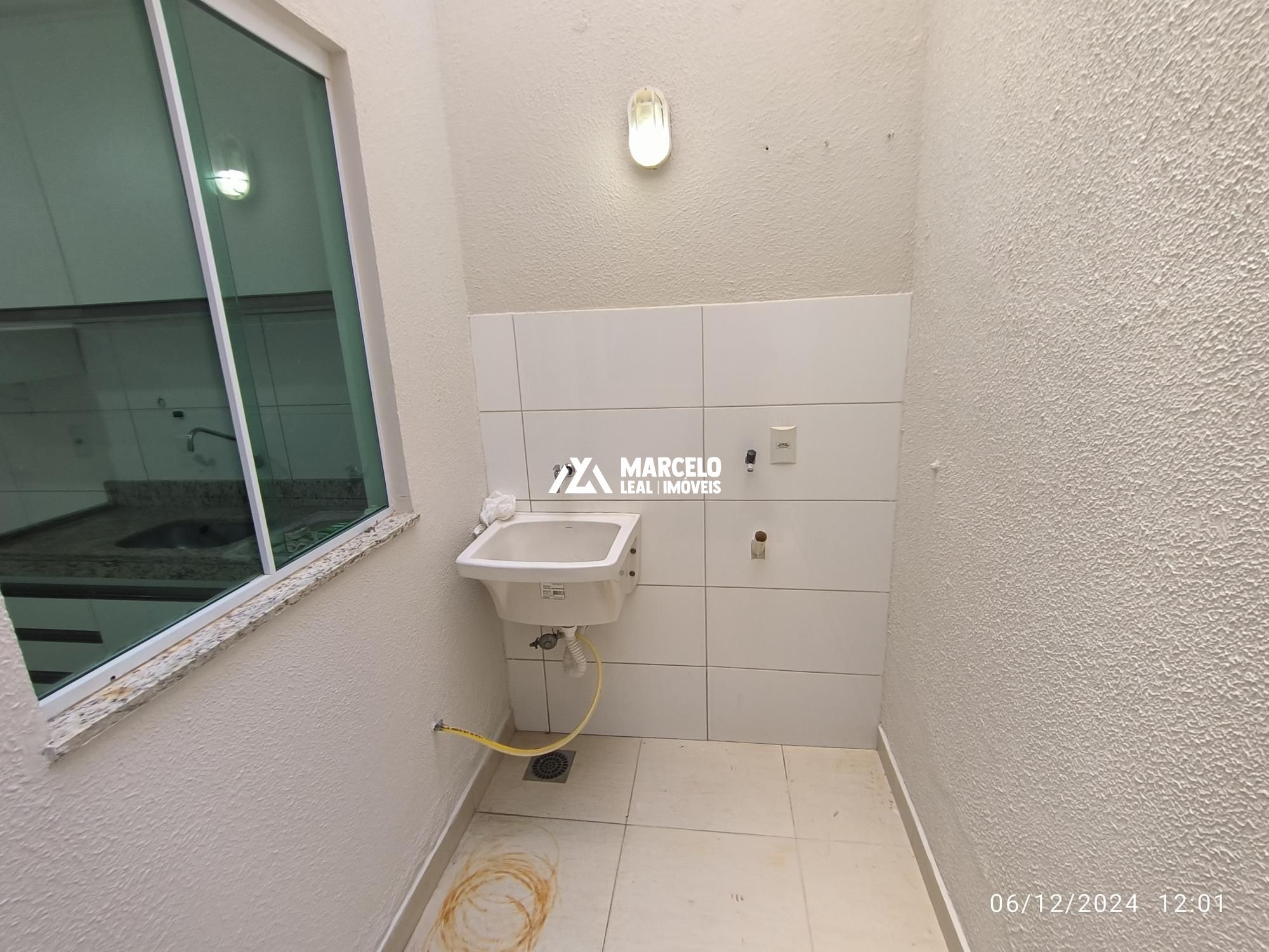 Casa para alugar com 3 quartos, 90m² - Foto 15