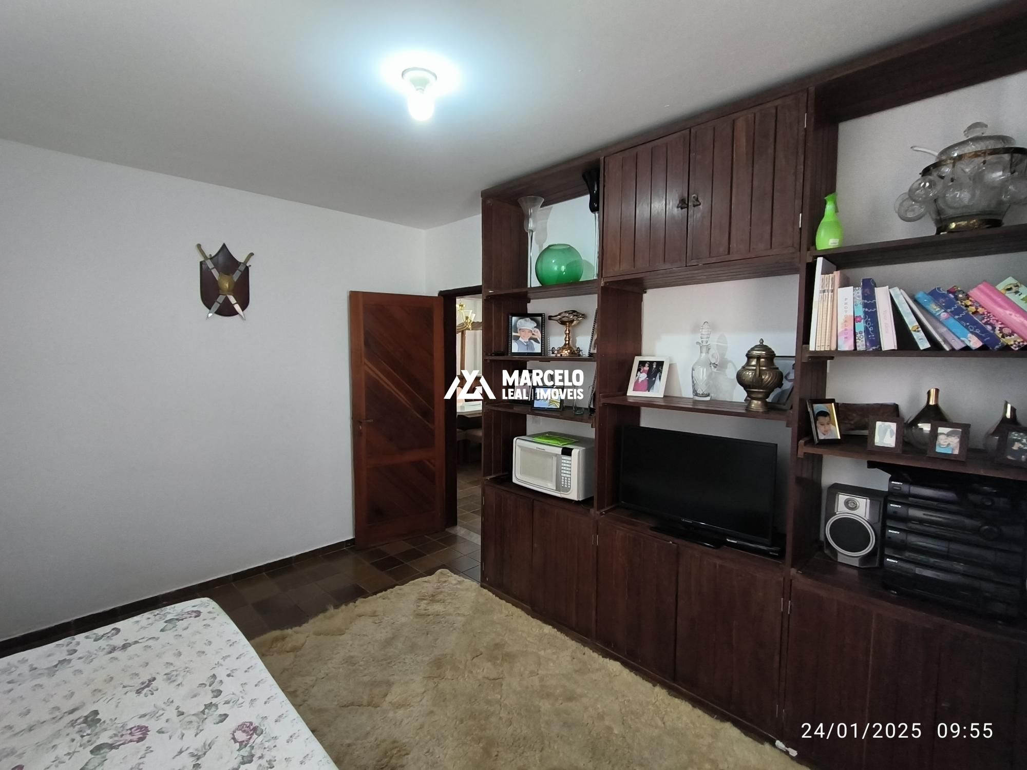 Casa à venda com 5 quartos, 260m² - Foto 10