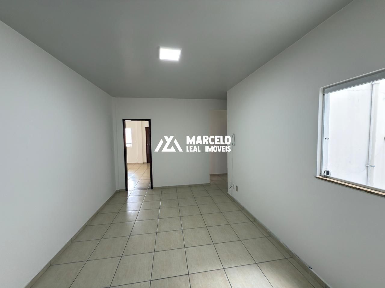 Apartamento para alugar com 4 quartos, 150m² - Foto 2