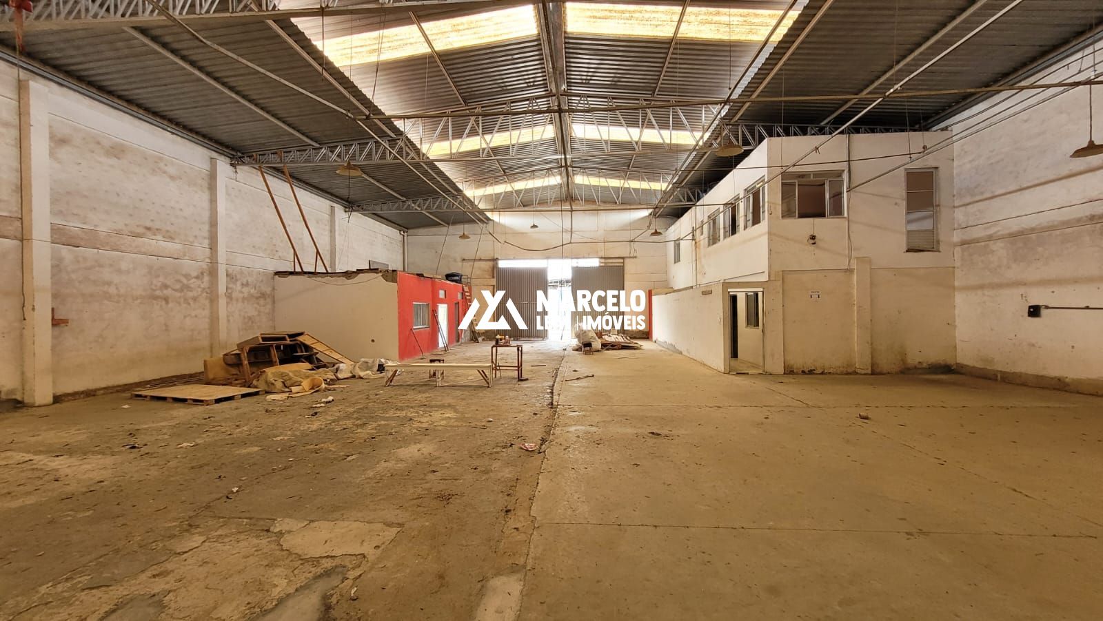 Depósito-Galpão-Armazém para alugar, 750m² - Foto 1