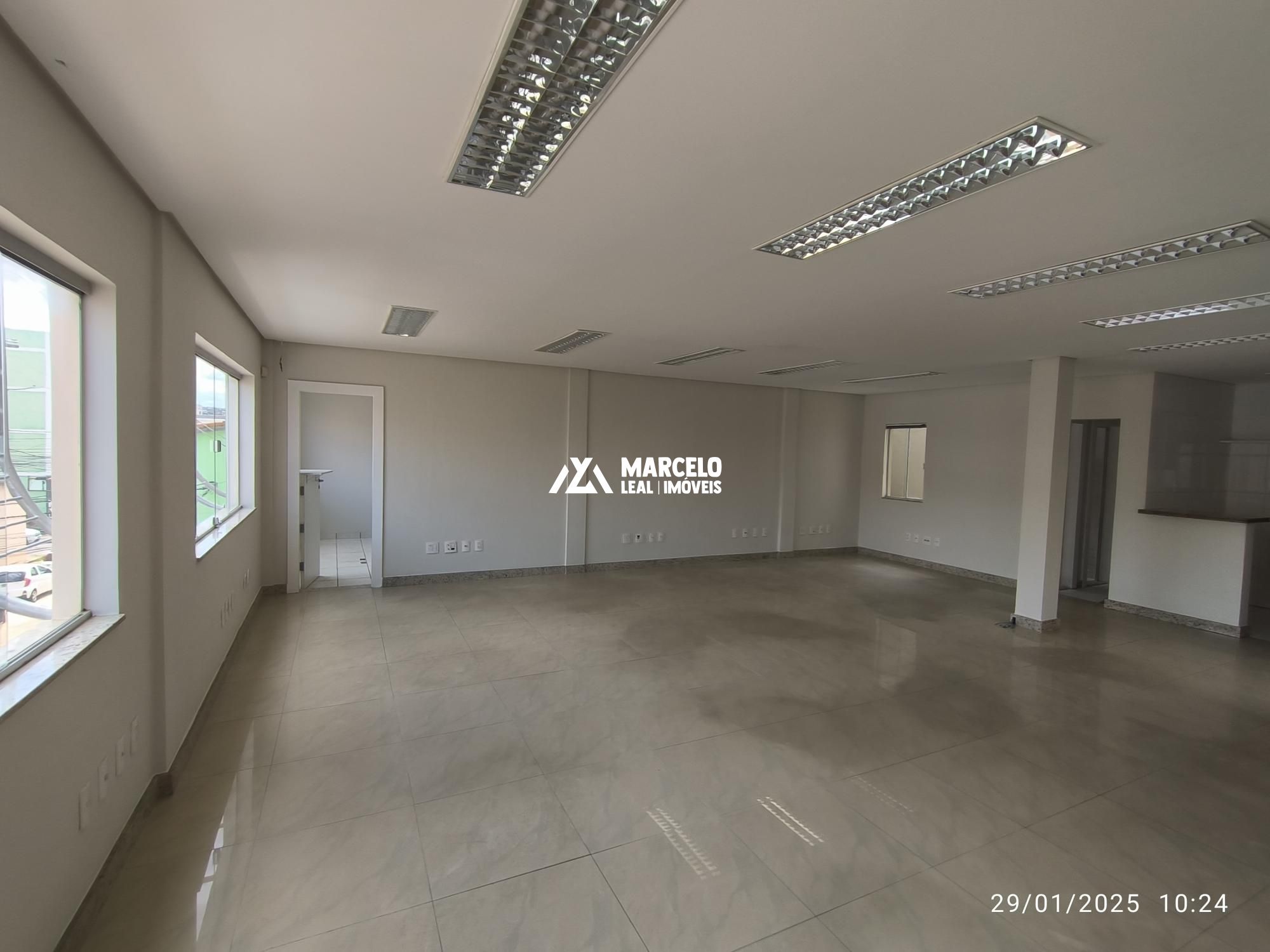 Conjunto Comercial-Sala para alugar com 9 quartos, 297m² - Foto 27