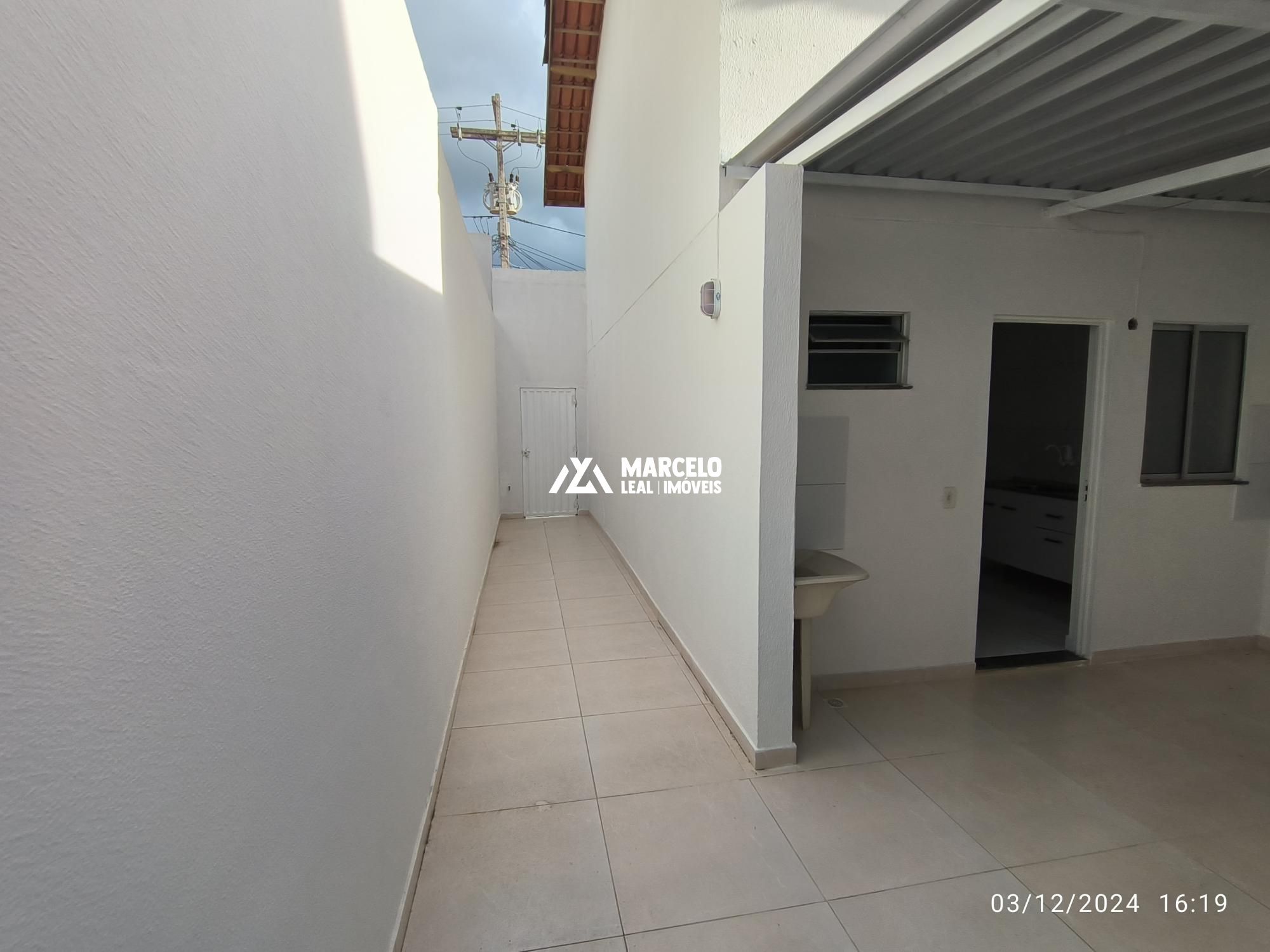 Casa para alugar com 2 quartos, 75m² - Foto 14