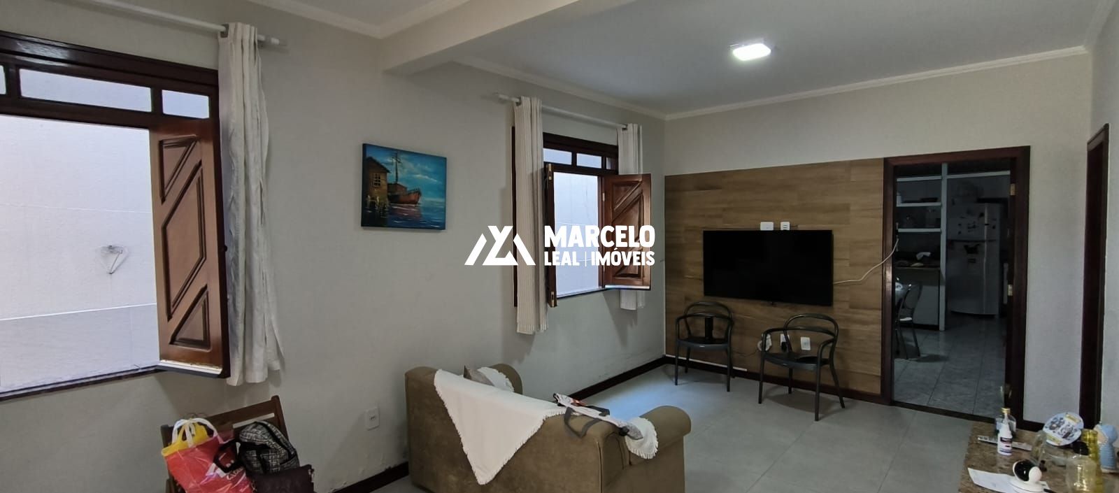 Casa à venda com 2 quartos, 90m² - Foto 11