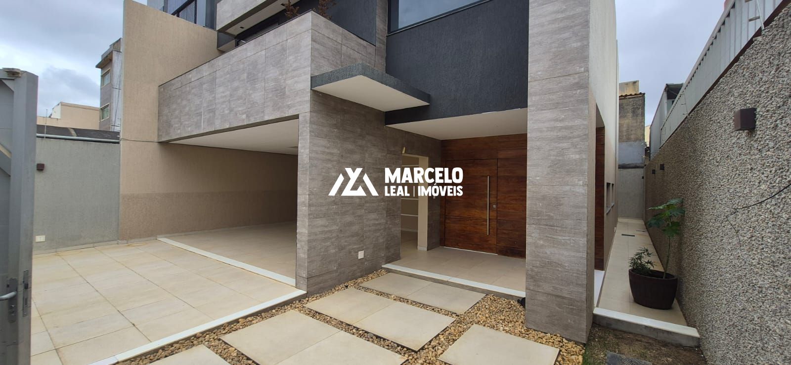 Casa, 3 quartos, 240 m² - Foto 1