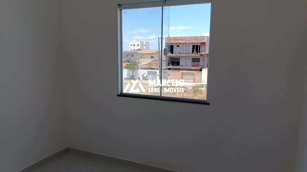 Casa à venda com 3 quartos, 90m² - Foto 18