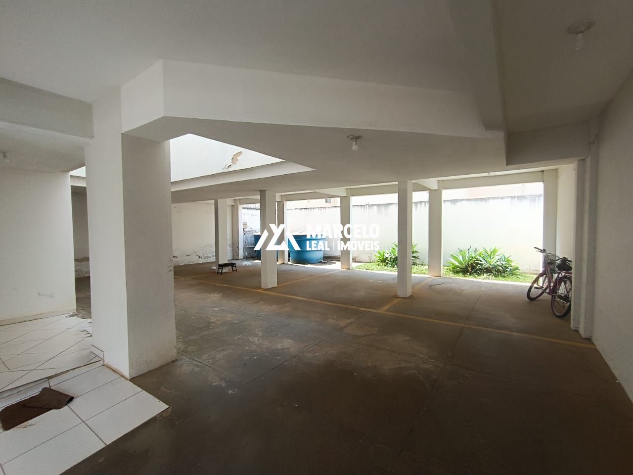 Apartamento para alugar com 2 quartos, 72m² - Foto 2