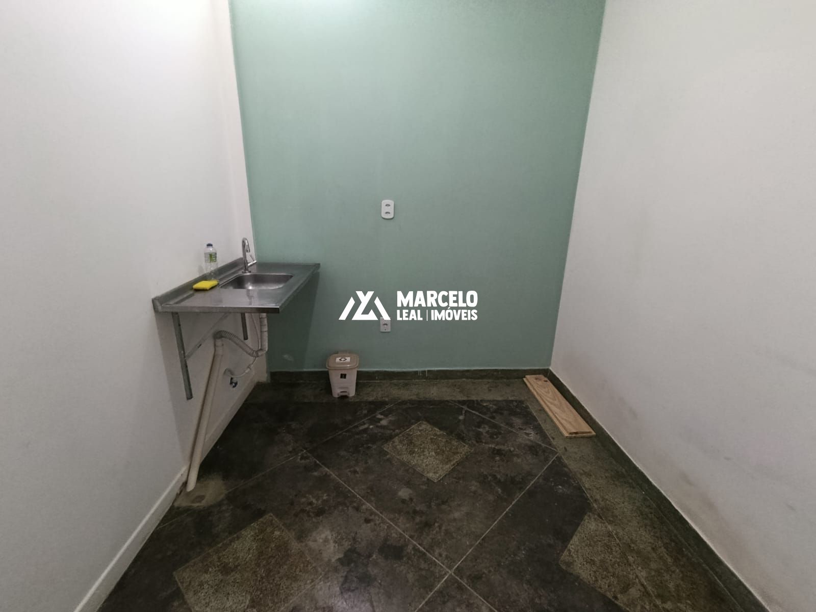 Loja-Salão para alugar com 5 quartos, 90m² - Foto 9