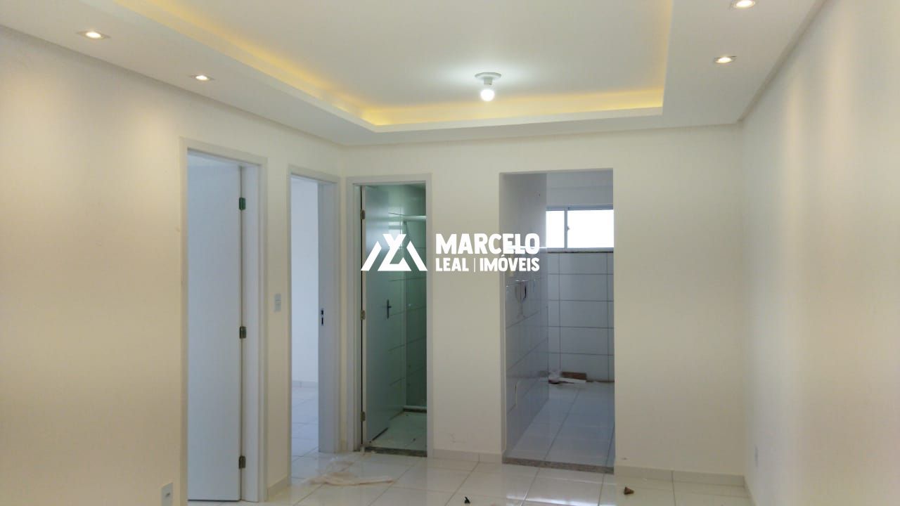 Apartamento à venda com 2 quartos, 43m² - Foto 2