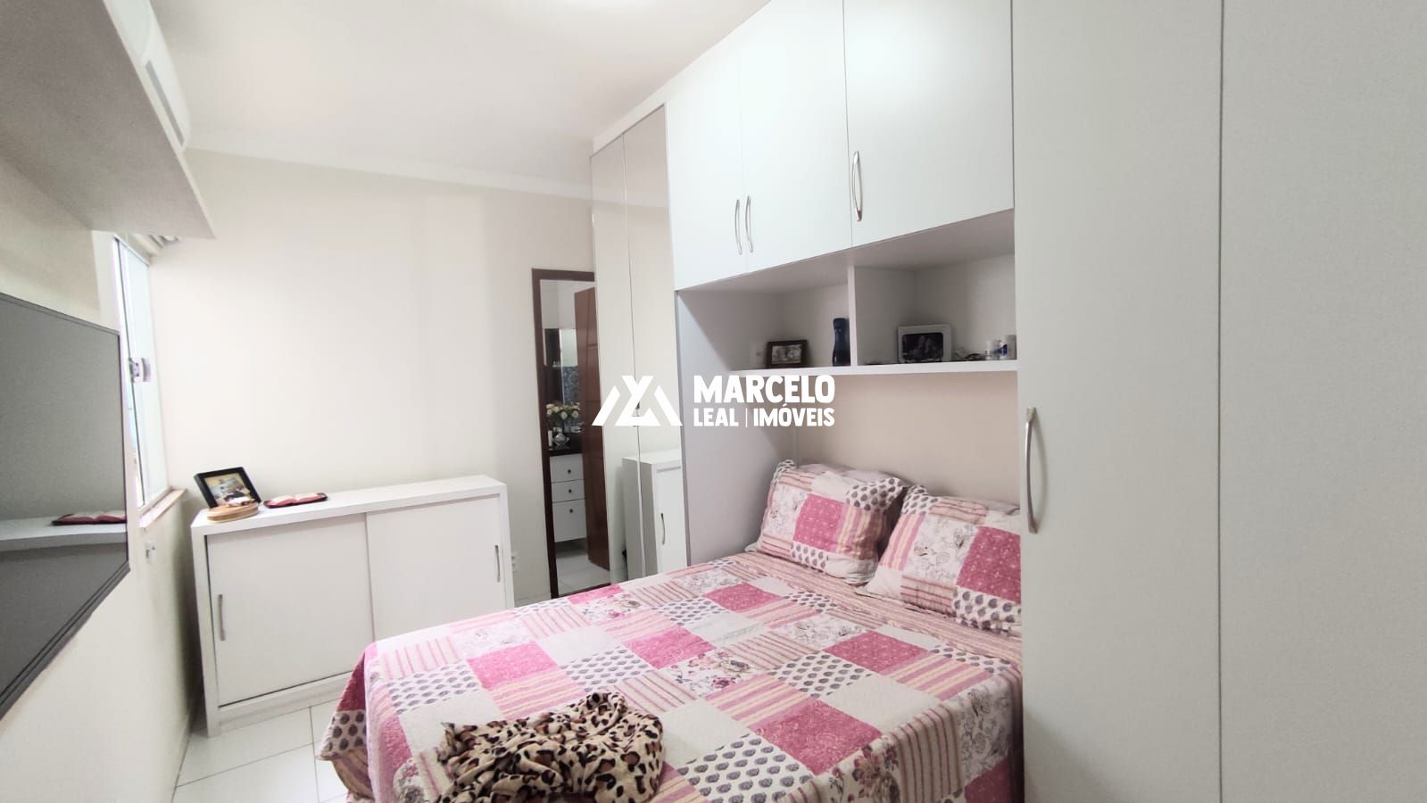 Casa à venda com 3 quartos, 80m² - Foto 27