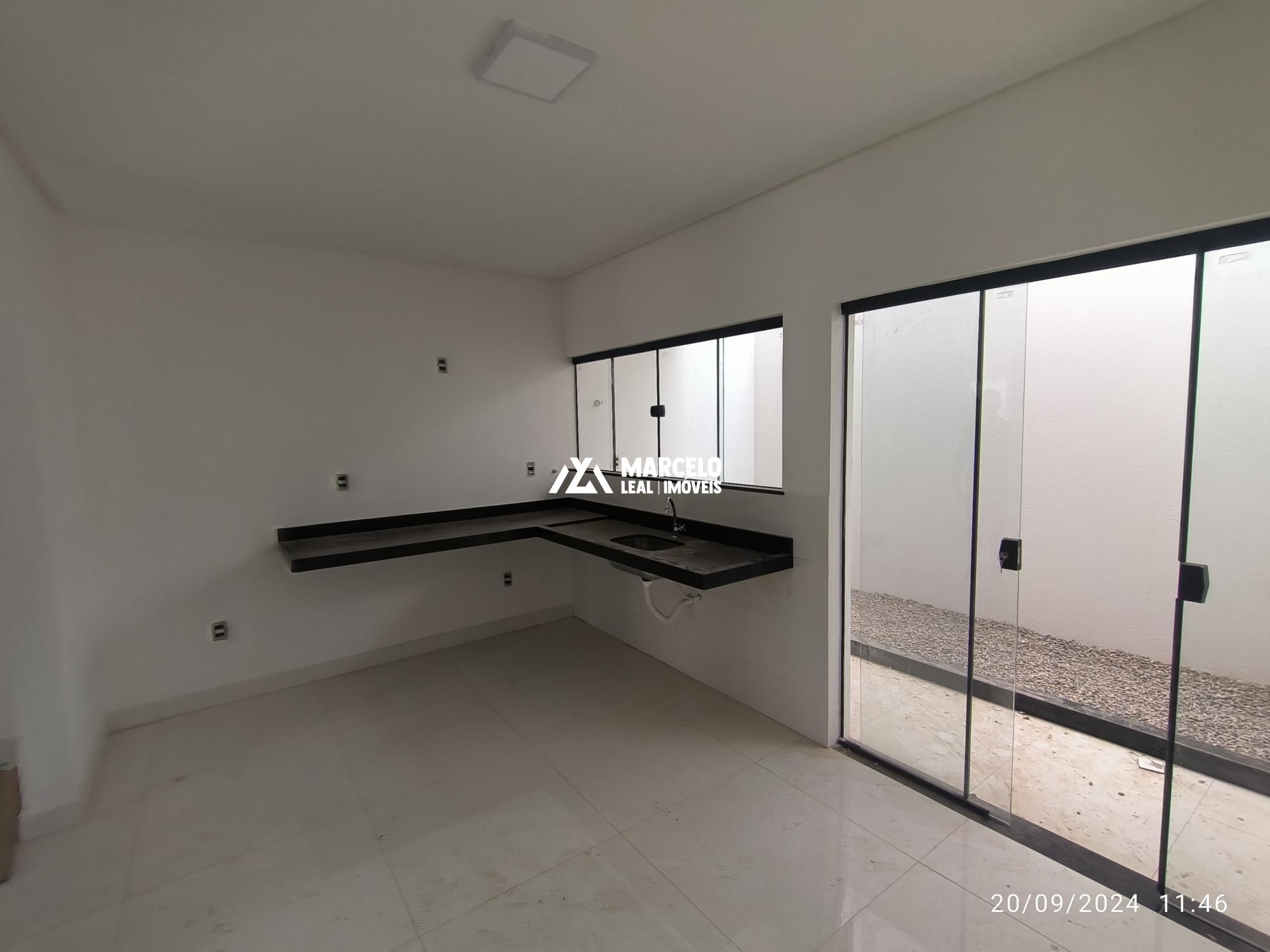 Casa à venda com 3 quartos, 120m² - Foto 11