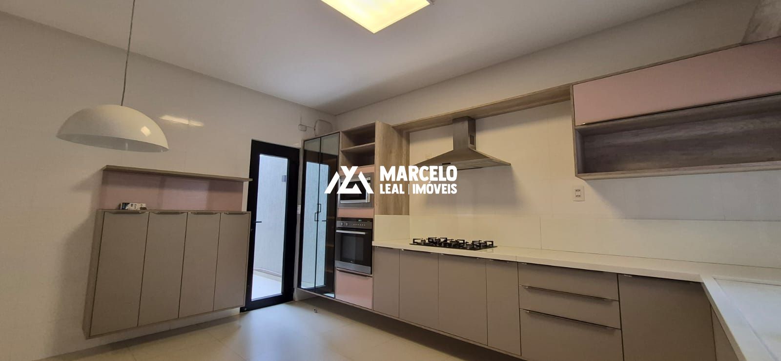 Casa, 3 quartos, 240 m² - Foto 11