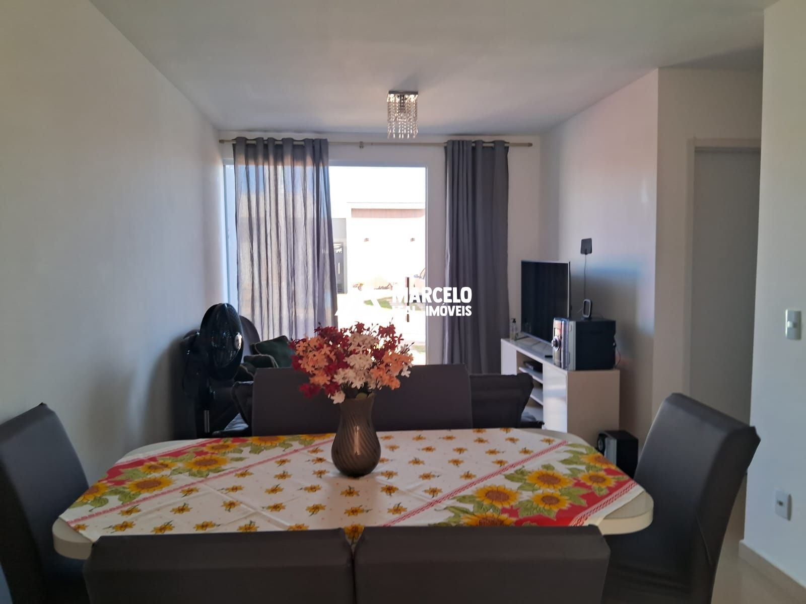 Casa à venda com 3 quartos, 77m² - Foto 5