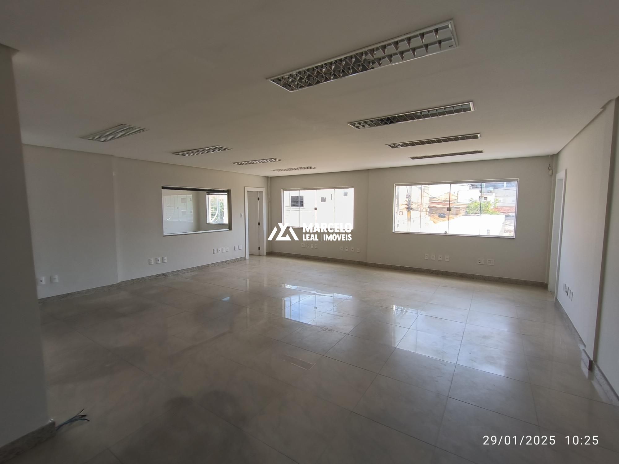 Conjunto Comercial-Sala para alugar com 9 quartos, 297m² - Foto 32