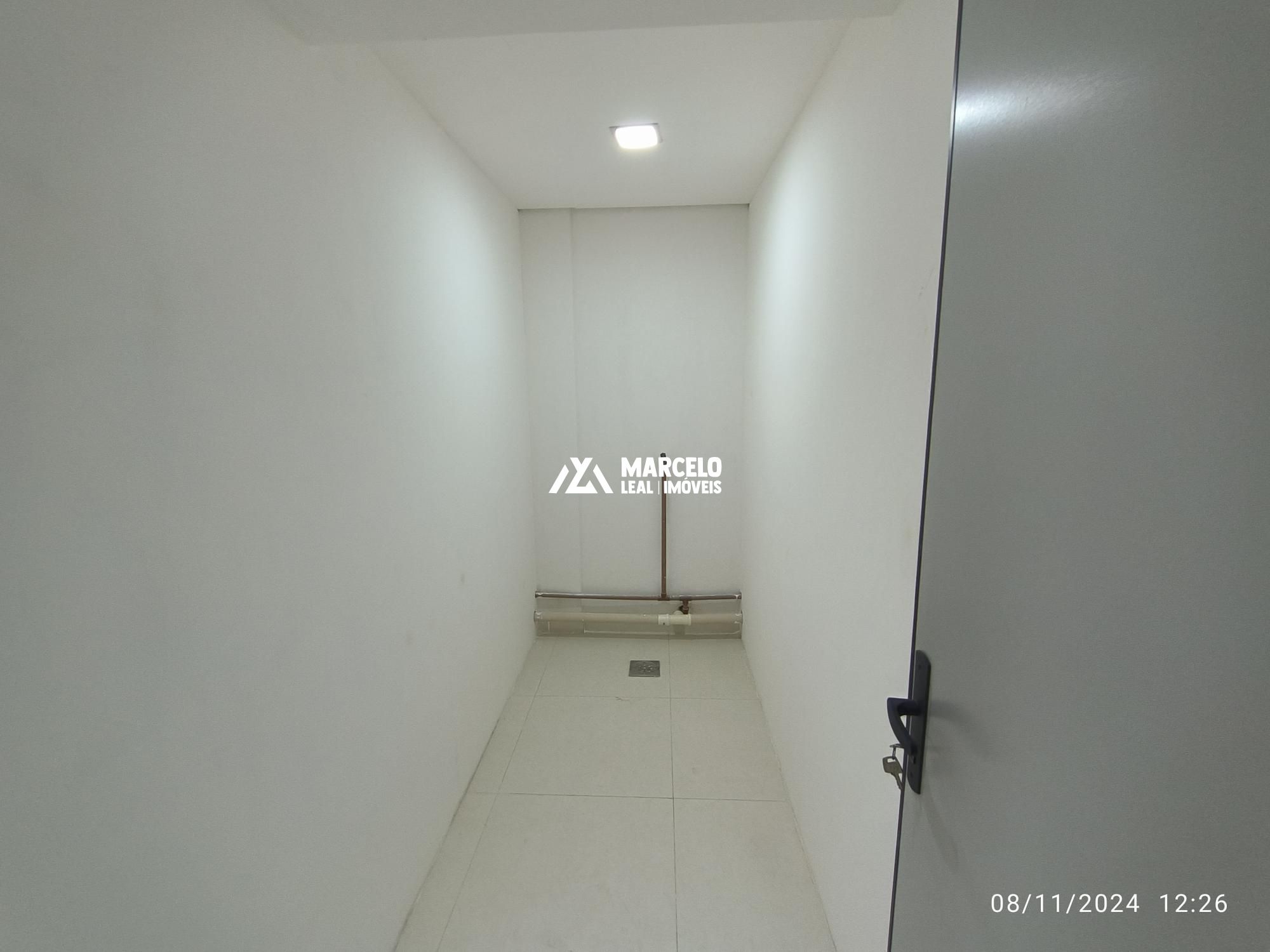 Conjunto Comercial-Sala para alugar com 3 quartos, 140m² - Foto 14