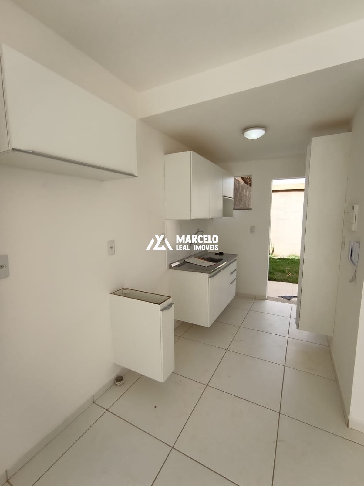 Apartamento para alugar com 2 quartos, 66m² - Foto 12