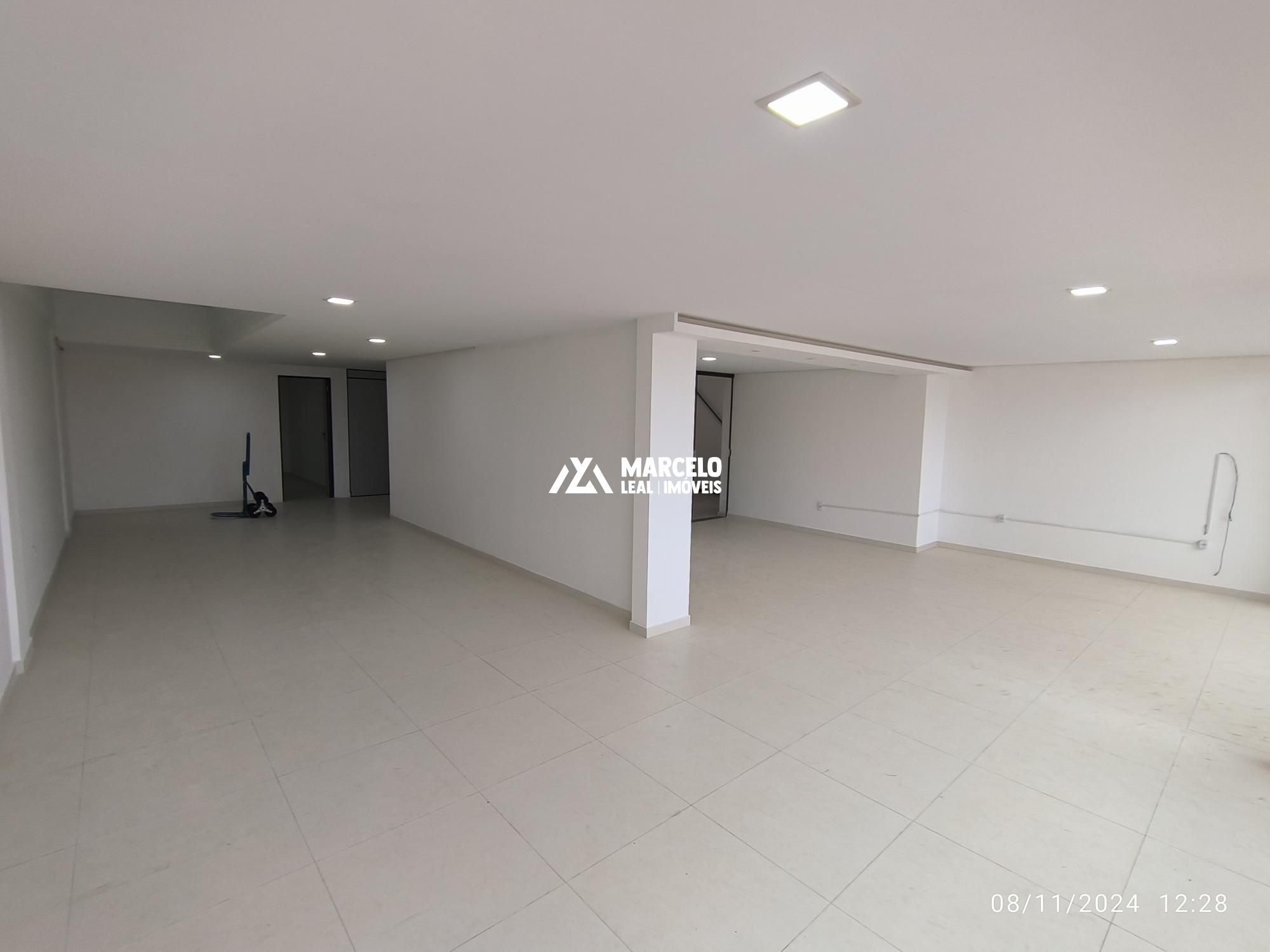 Conjunto Comercial-Sala para alugar com 3 quartos, 140m² - Foto 23