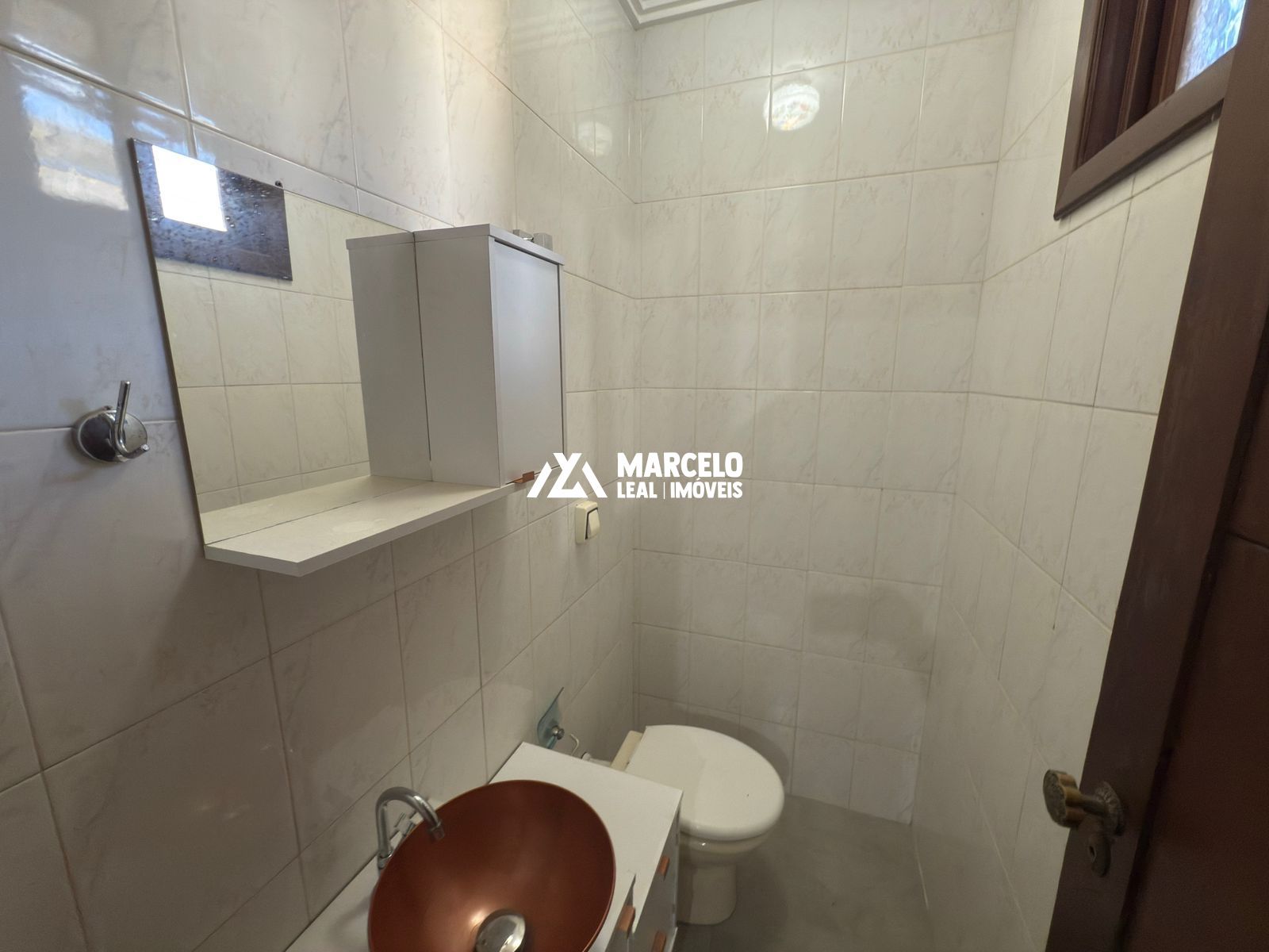 Casa para alugar com 2 quartos, 145m² - Foto 9