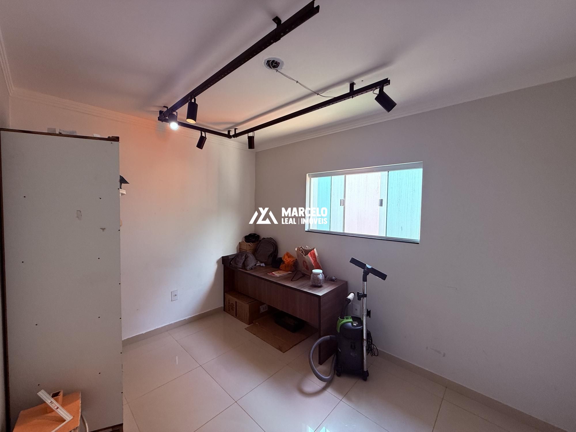 Casa, 5 quartos, 240 m² - Foto 11