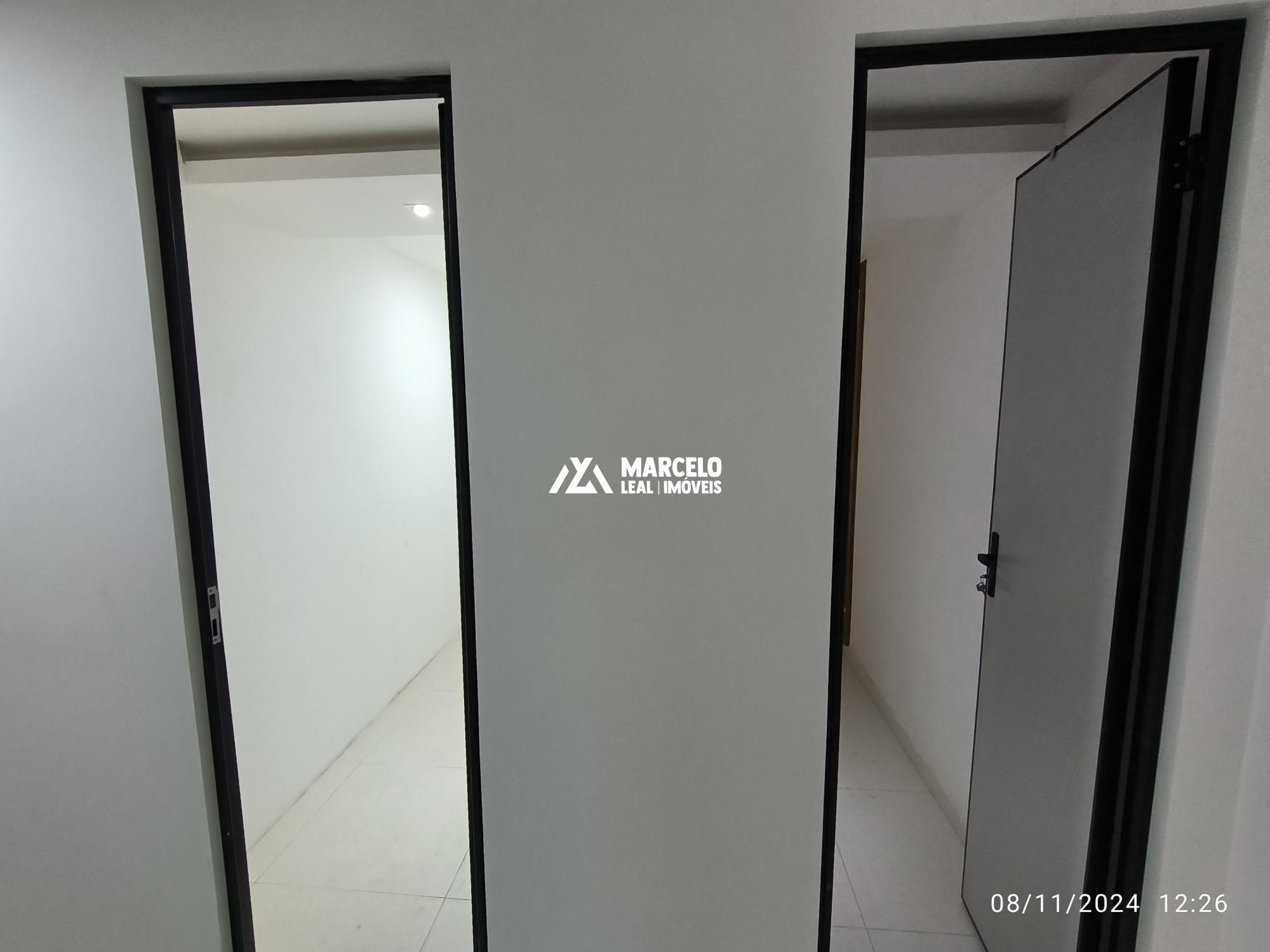 Conjunto Comercial-Sala para alugar com 3 quartos, 140m² - Foto 13