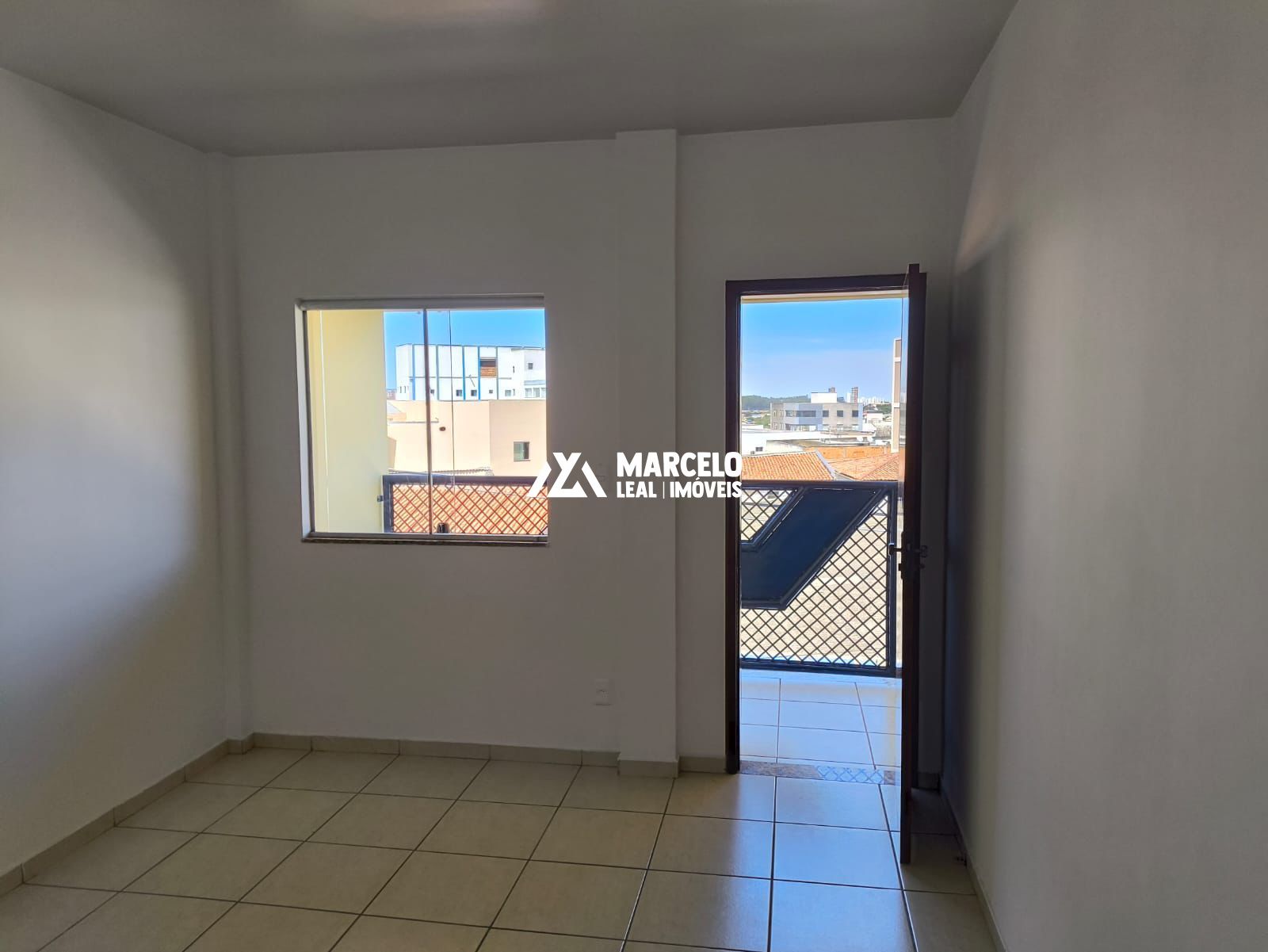 Apartamento para alugar com 4 quartos, 150m² - Foto 5