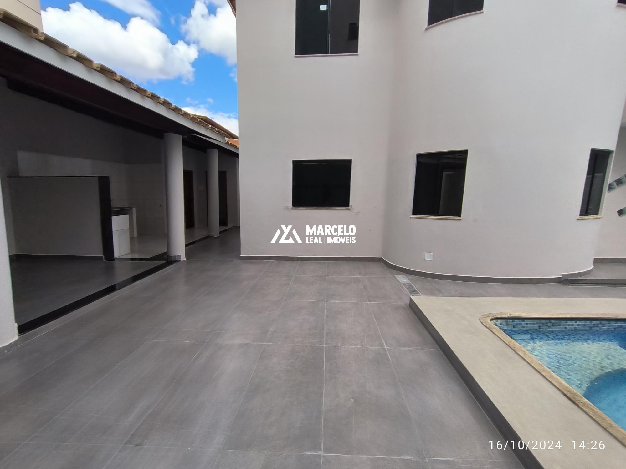 Casa à venda com 4 quartos, 279m² - Foto 3