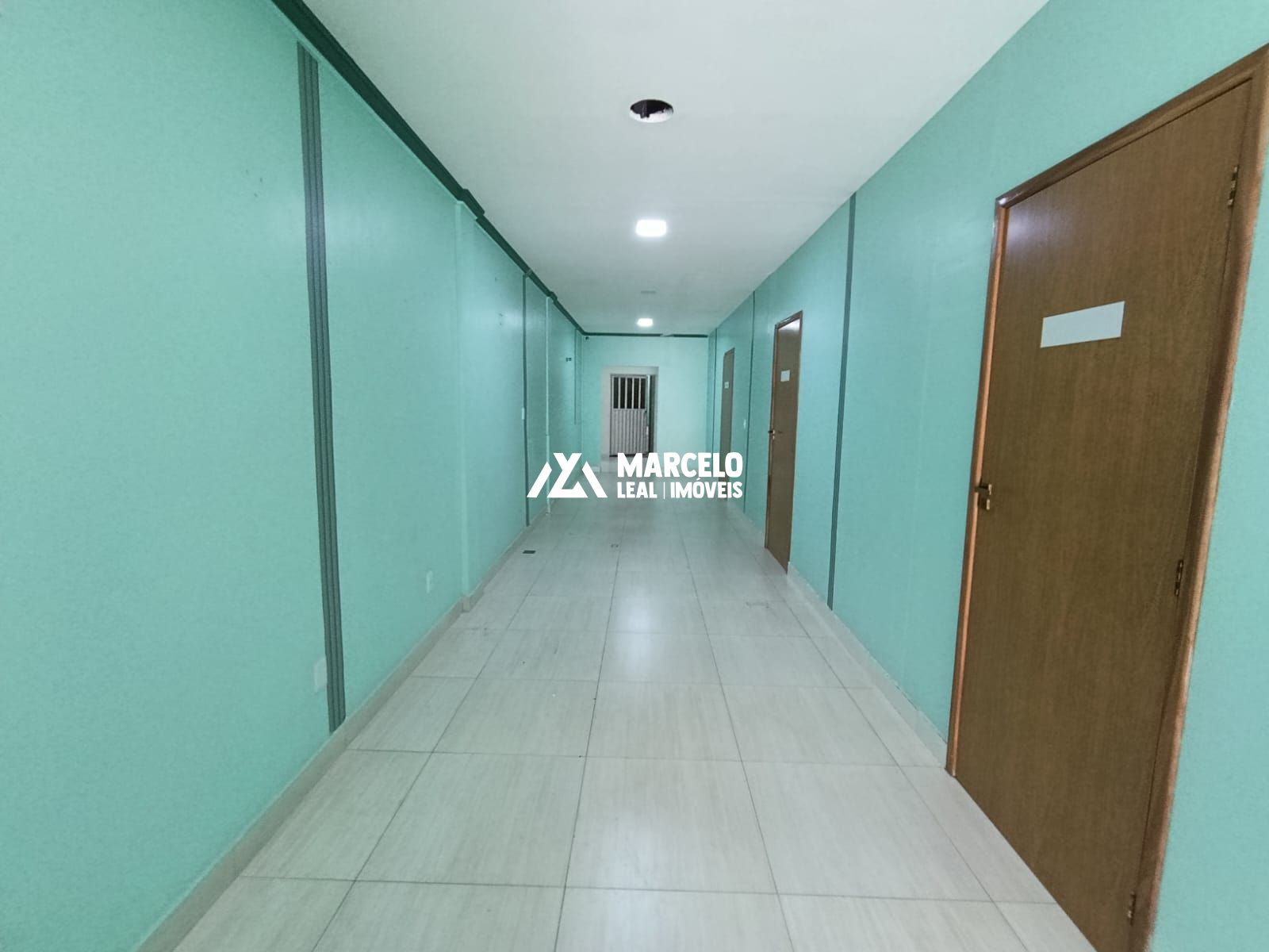 Loja-Salão para alugar com 5 quartos, 90m² - Foto 16