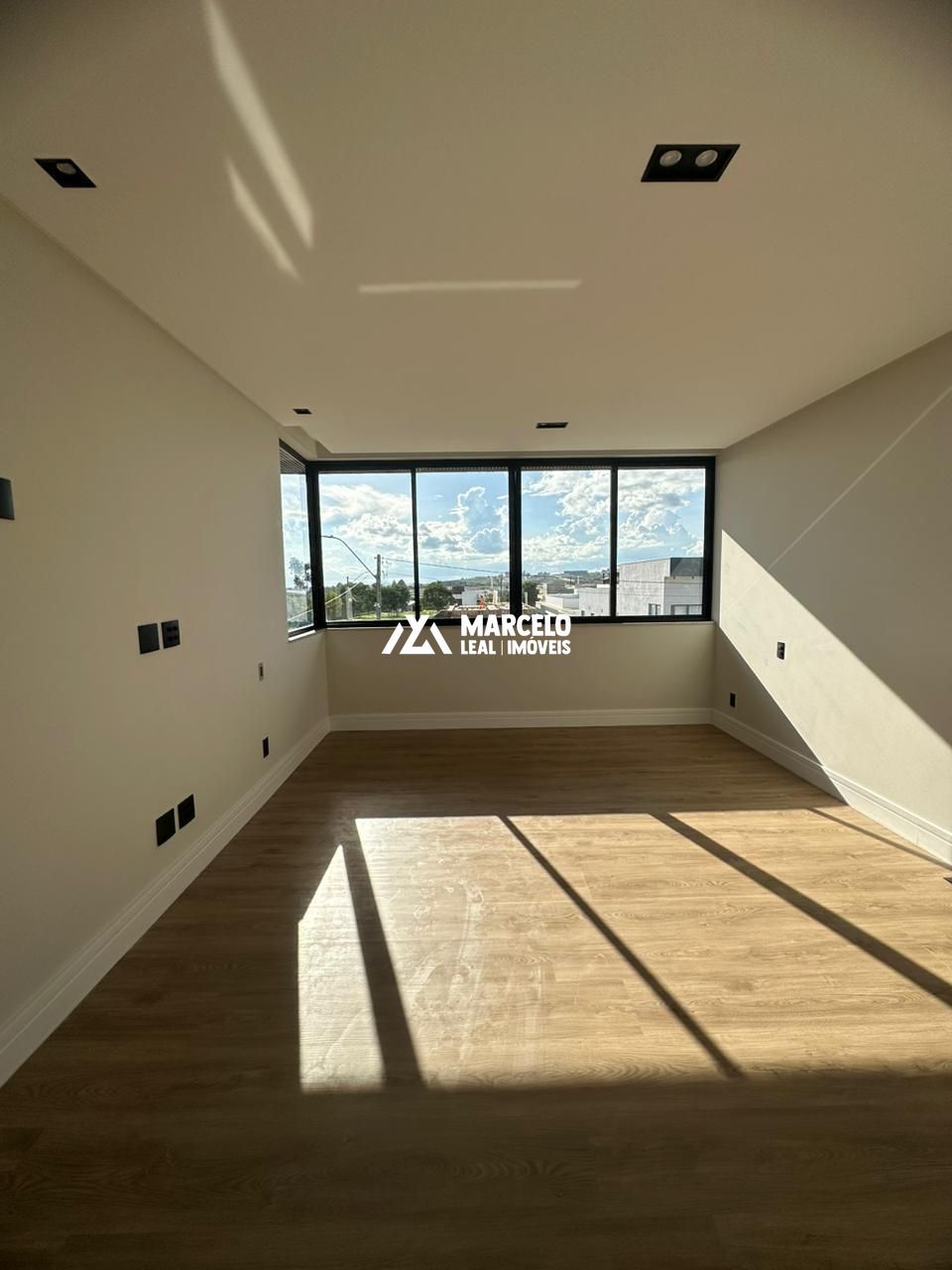 Casa de Condomínio à venda com 4 quartos, 270m² - Foto 15