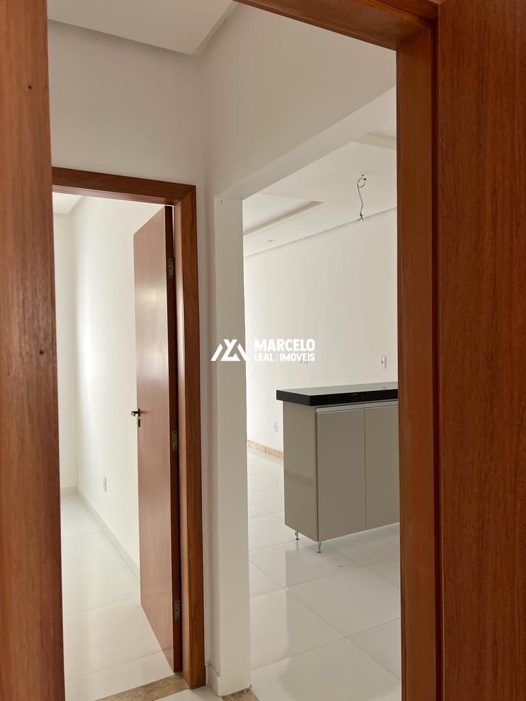 Casa à venda com 3 quartos, 60m² - Foto 6