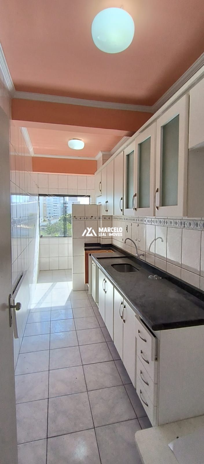 Apartamento para alugar com 2 quartos, 80m² - Foto 16
