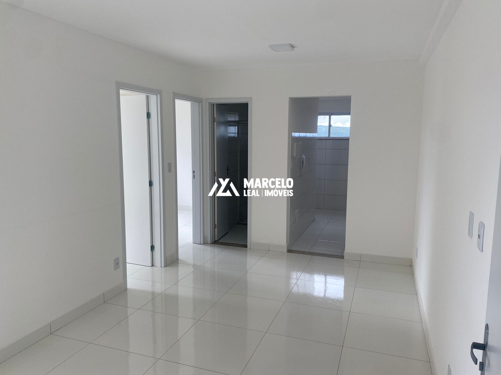 Apartamento à venda com 2 quartos, 43m² - Foto 1