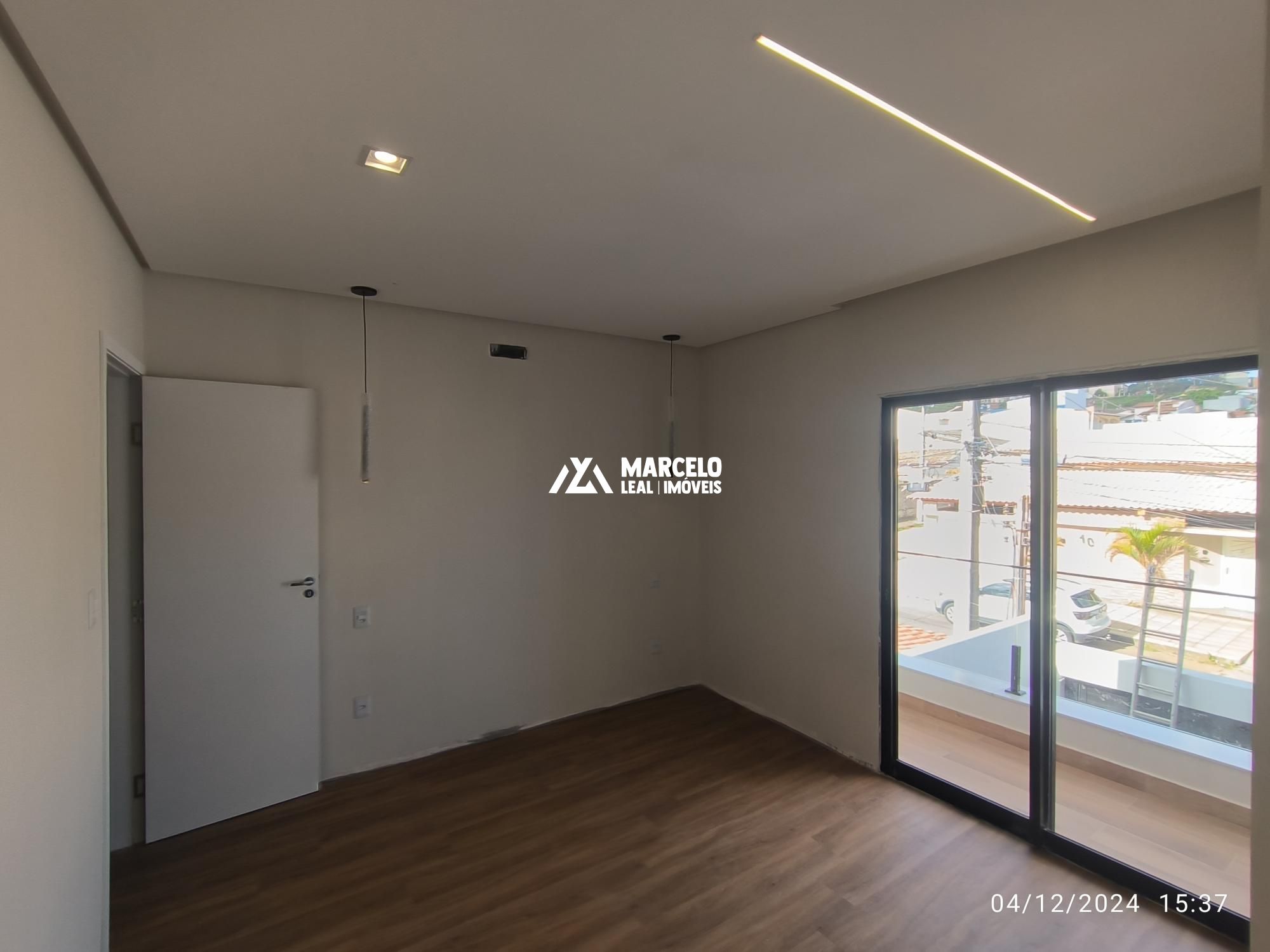 Casa à venda com 3 quartos, 125m² - Foto 12