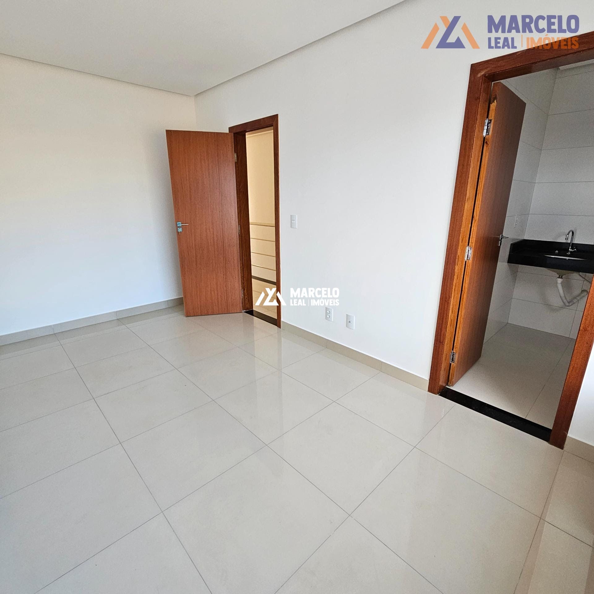 Casa à venda com 3 quartos, 150m² - Foto 11