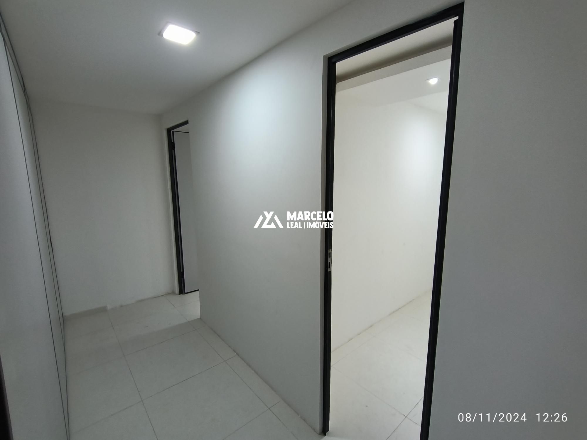 Conjunto Comercial-Sala para alugar com 3 quartos, 140m² - Foto 12