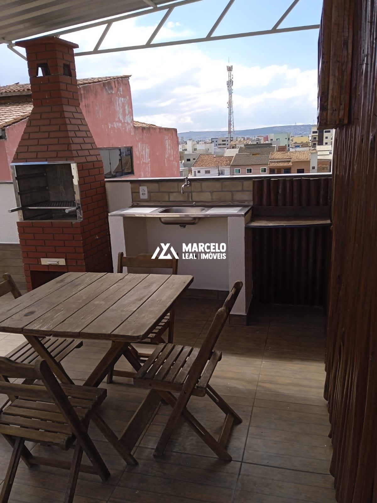 Apartamento à venda com 2 quartos, 161m² - Foto 2