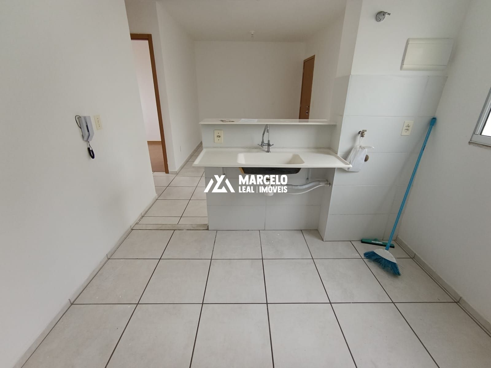 Apartamento para alugar com 2 quartos, 40m² - Foto 8