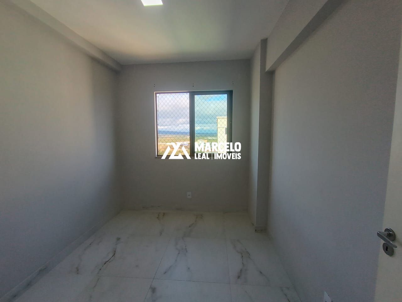 Apartamento para alugar com 3 quartos, 78m² - Foto 8