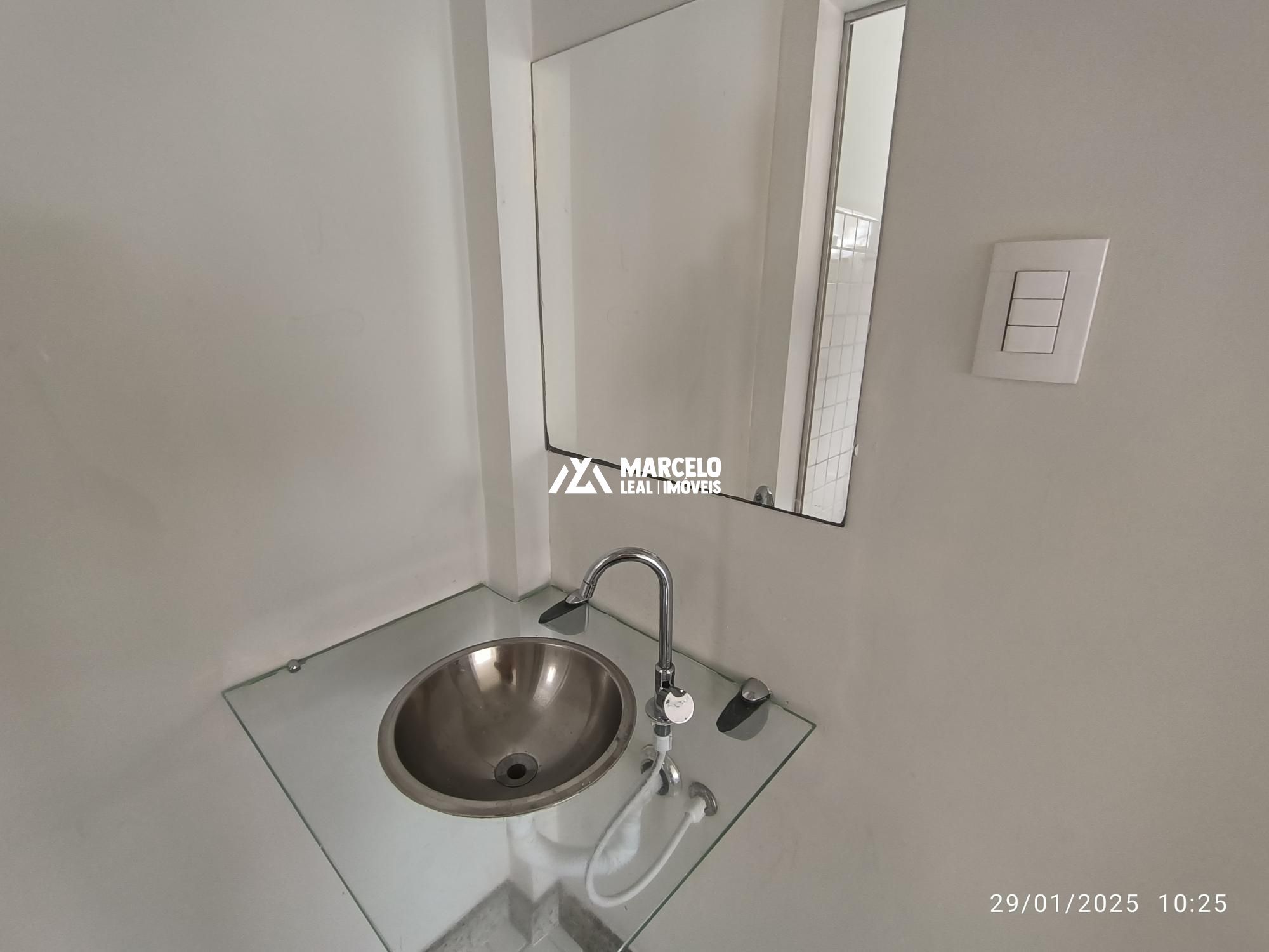 Conjunto Comercial-Sala para alugar com 9 quartos, 297m² - Foto 31