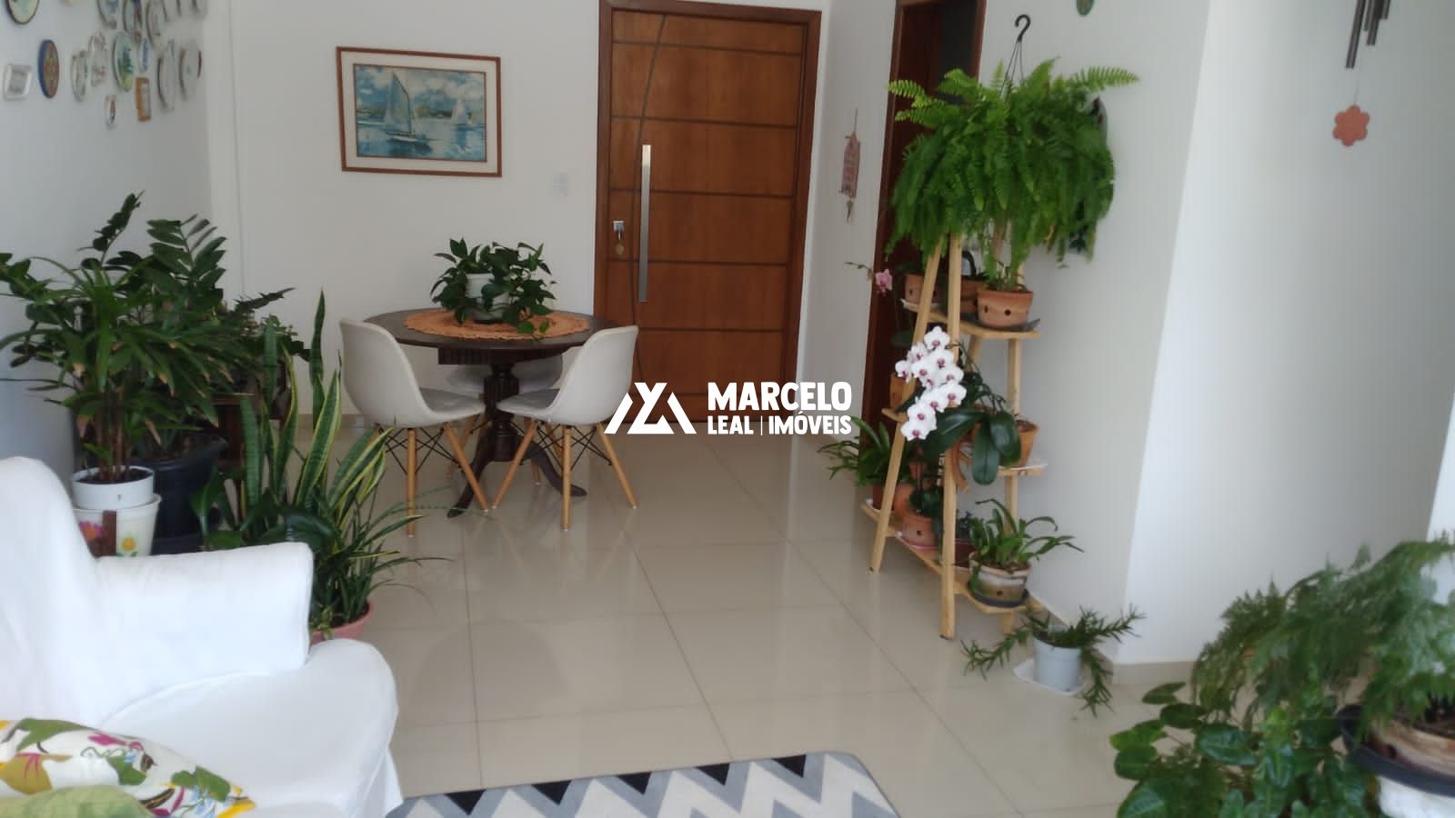 Apartamento à venda com 3 quartos, 103m² - Foto 1