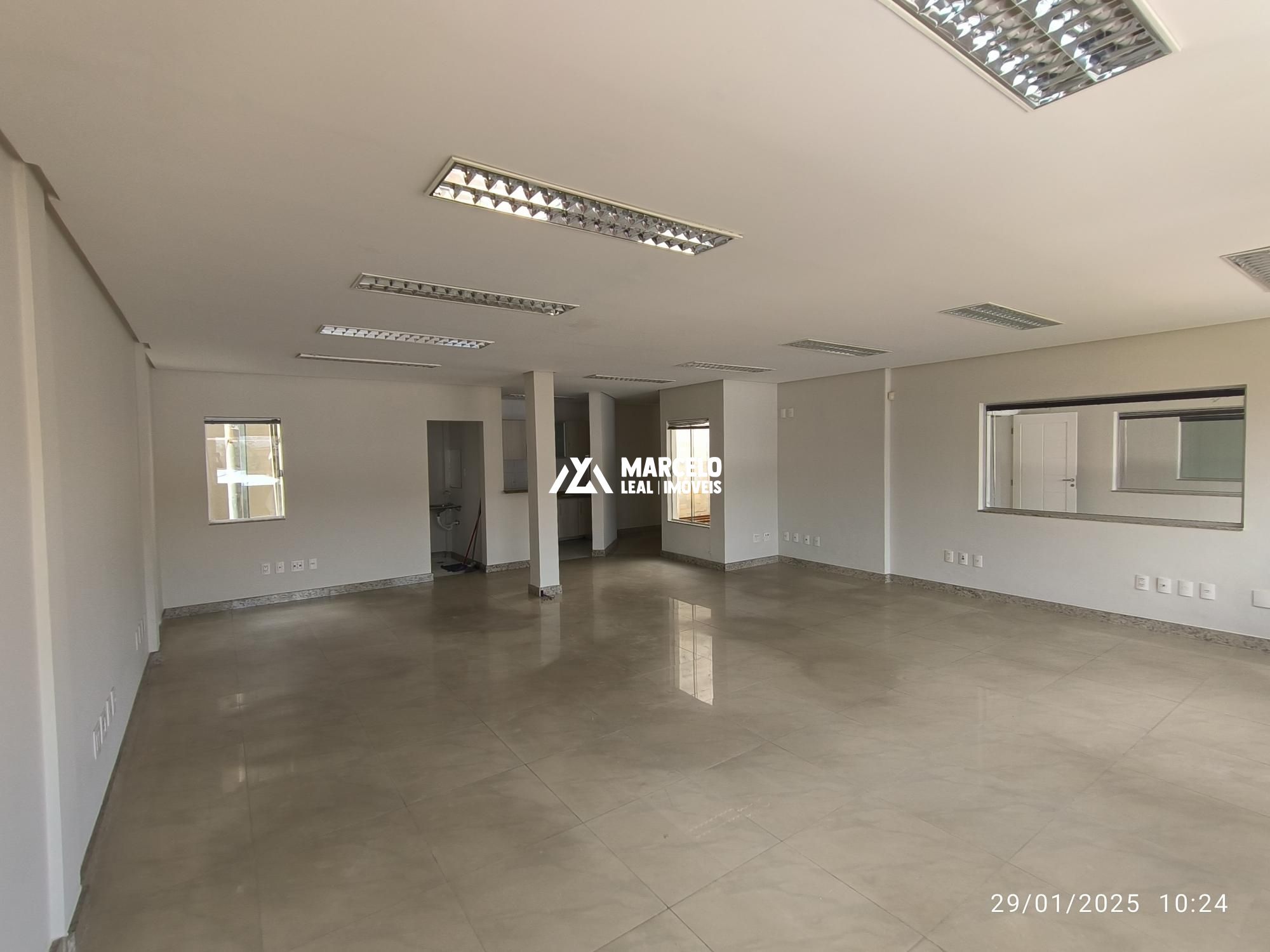 Conjunto Comercial-Sala para alugar com 9 quartos, 297m² - Foto 28