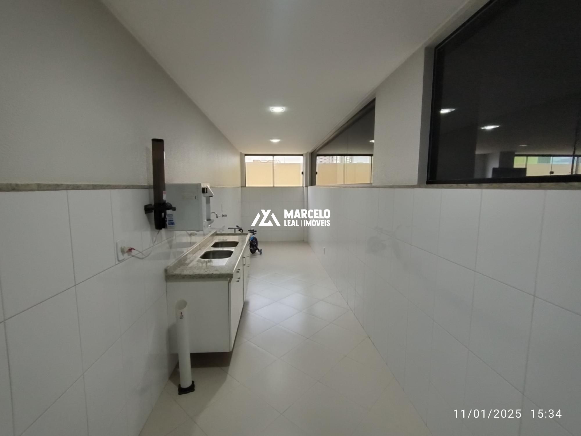 Apartamento para alugar com 3 quartos, 133m² - Foto 17