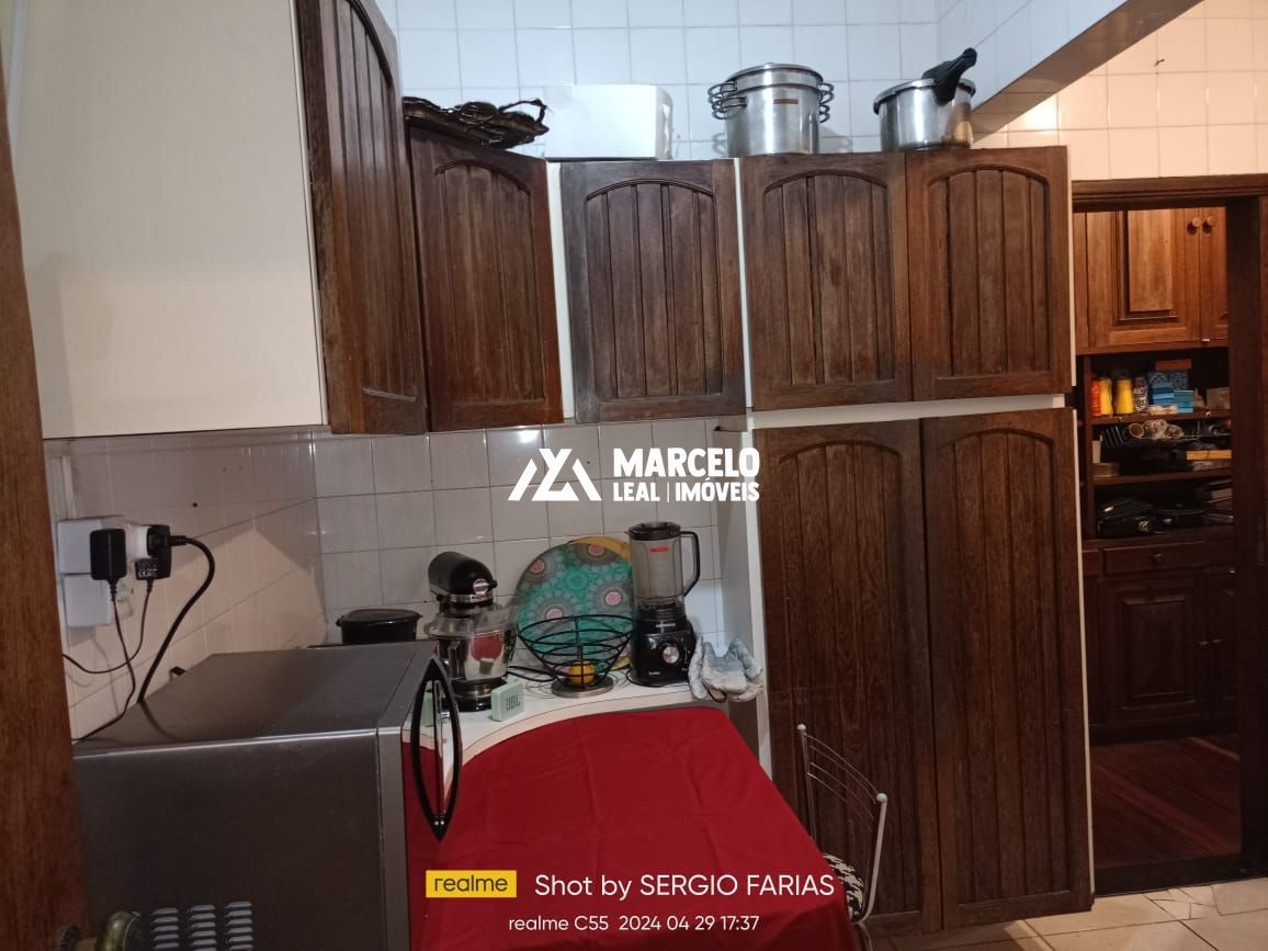 Apartamento à venda com 3 quartos, 168m² - Foto 7