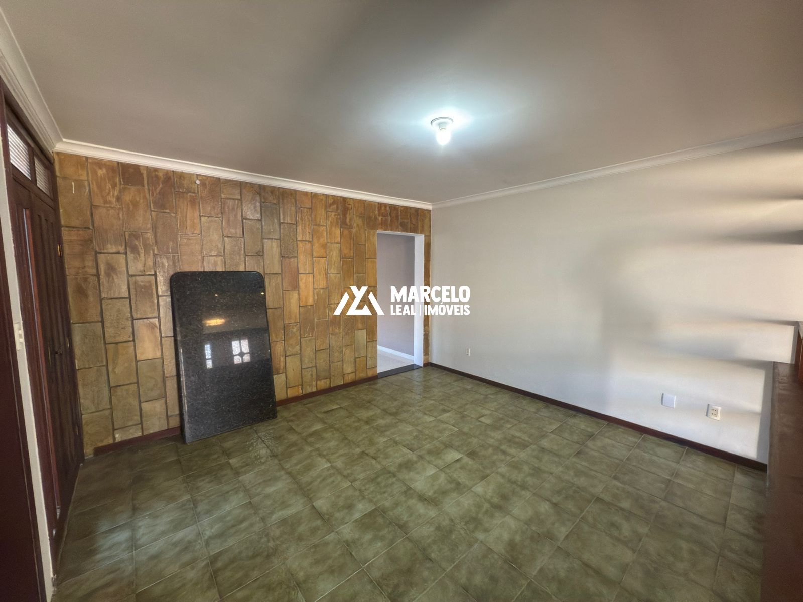 Casa para alugar com 2 quartos, 145m² - Foto 10