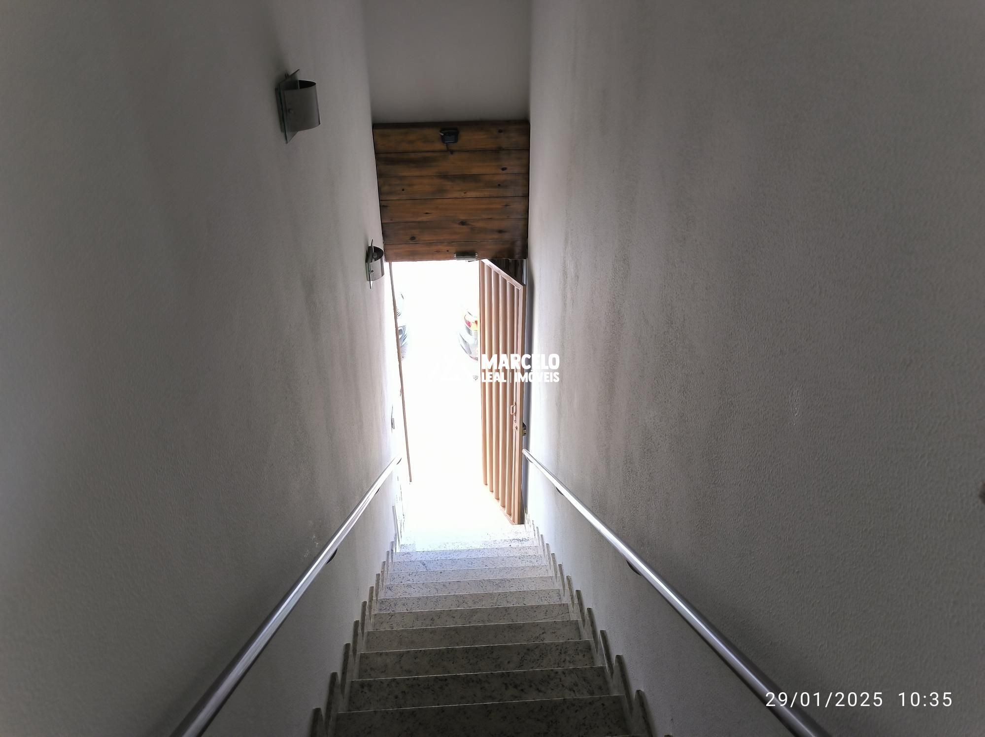 Conjunto Comercial-Sala para alugar com 9 quartos, 297m² - Foto 4