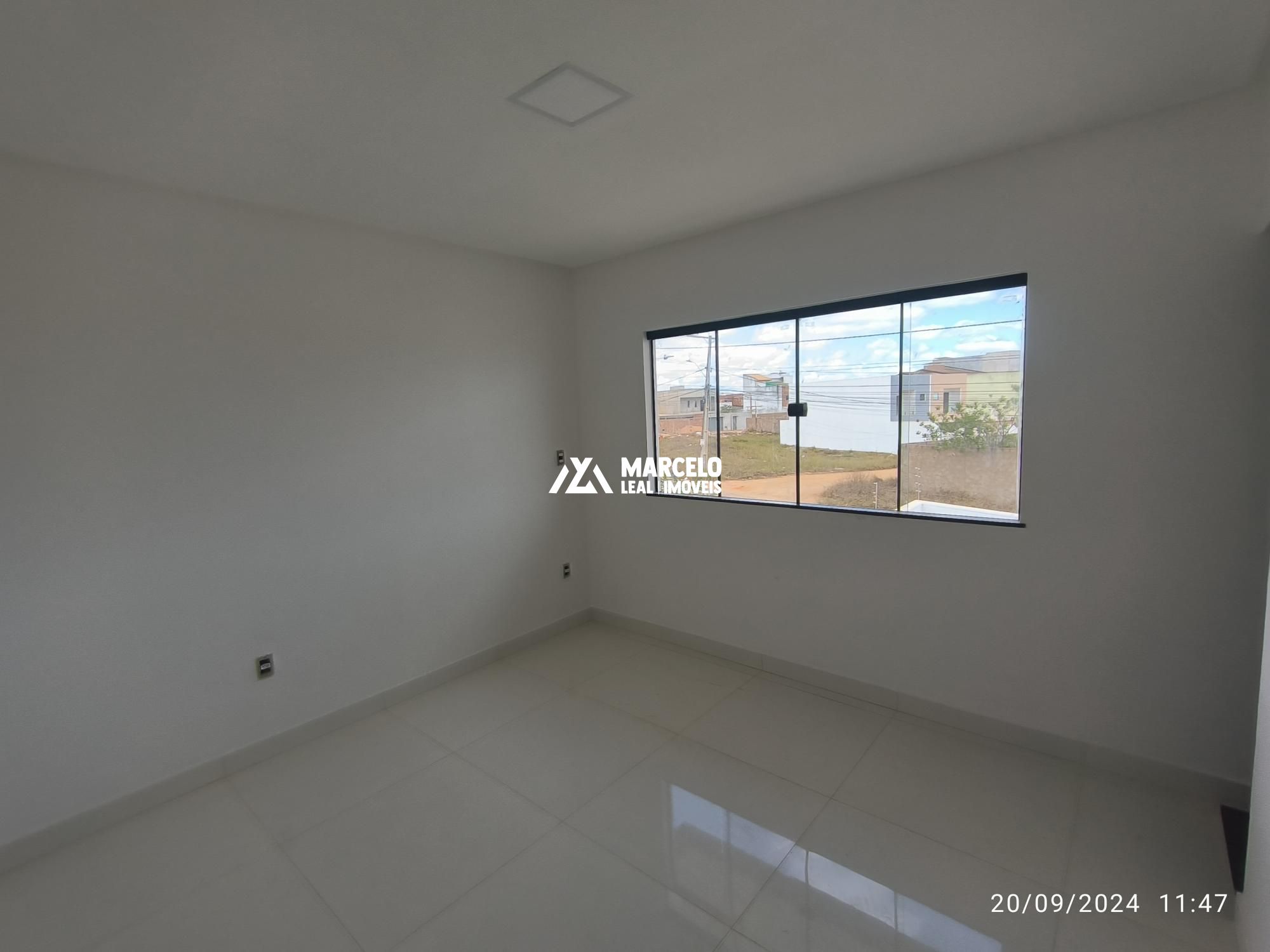 Casa à venda com 3 quartos, 120m² - Foto 14