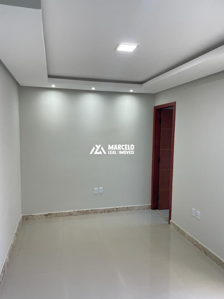 Casa à venda com 3 quartos, 79m² - Foto 6
