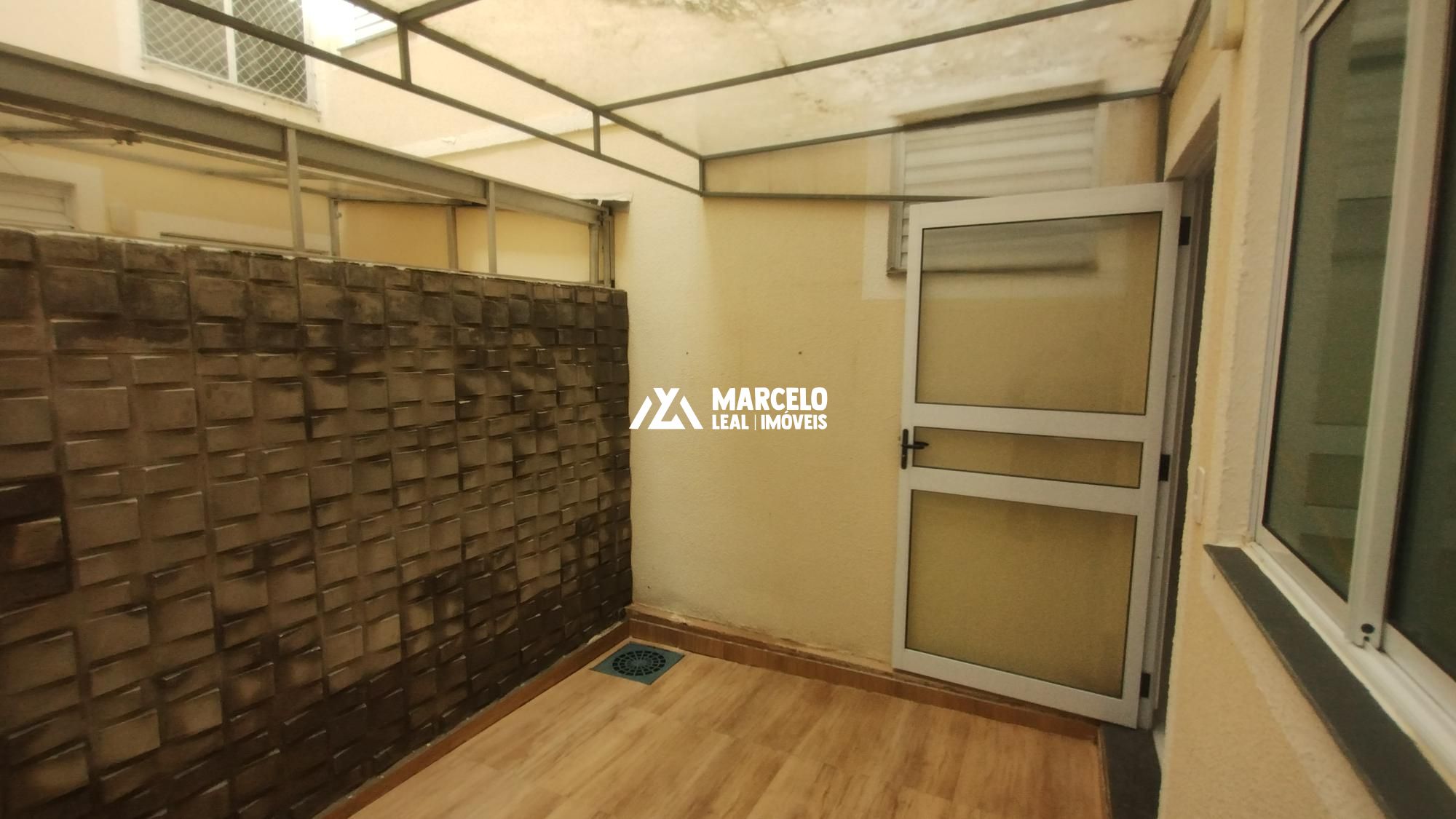 Apartamento à venda com 2 quartos, 40m² - Foto 9