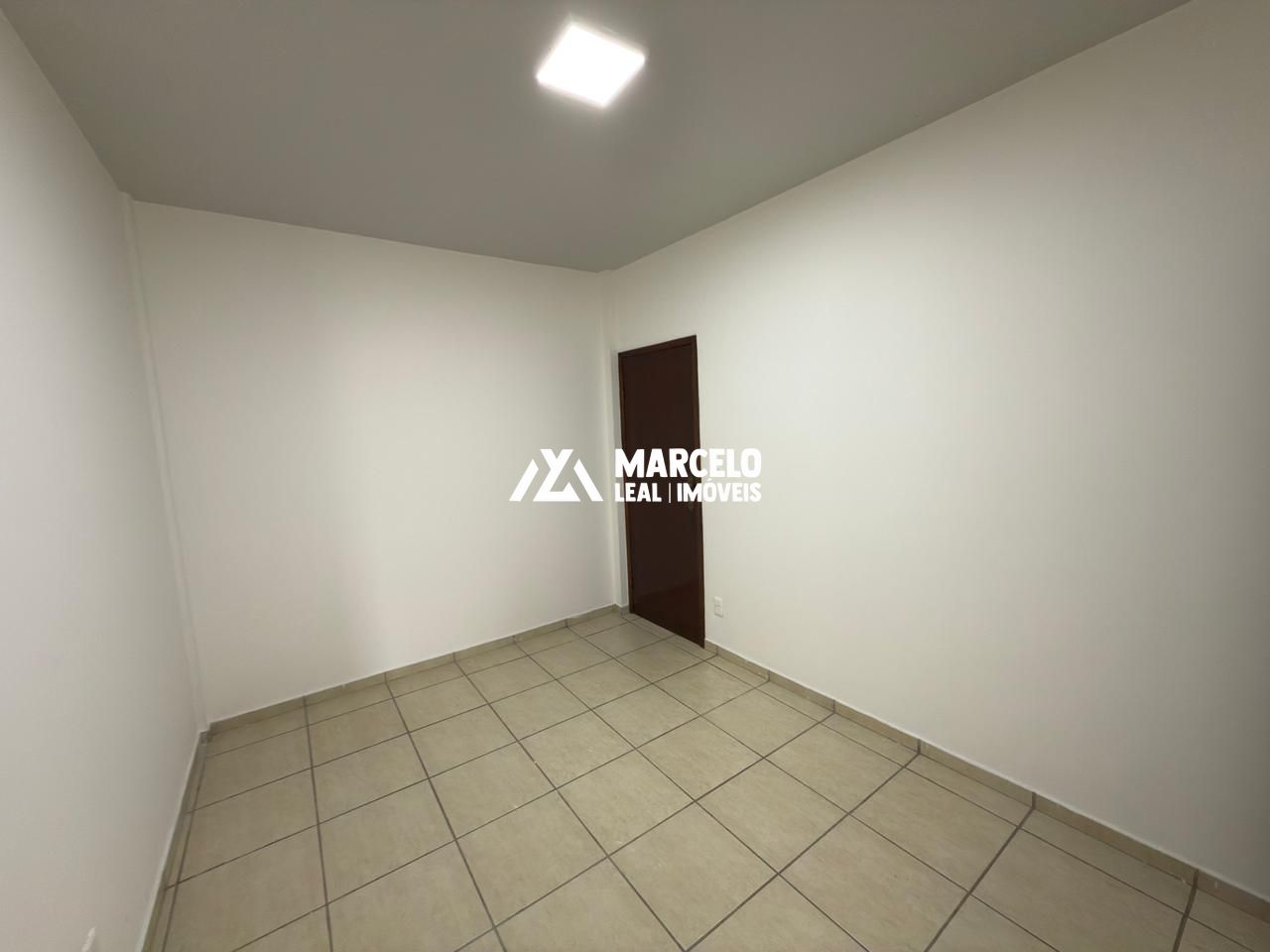 Apartamento para alugar com 4 quartos, 150m² - Foto 9